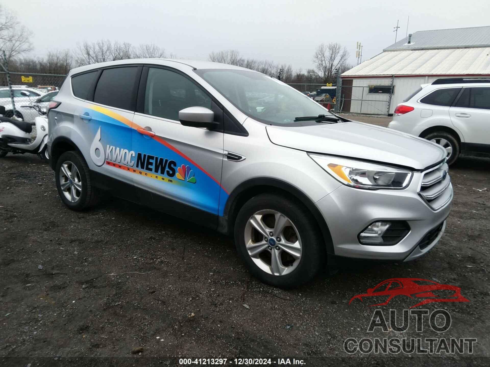FORD ESCAPE 2017 - 1FMCU9GDXHUC61506