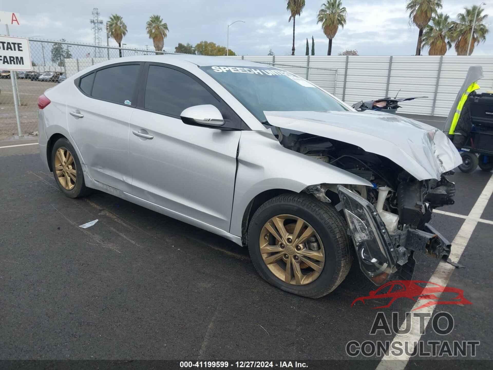 HYUNDAI ELANTRA 2018 - 5NPD84LF6JH305556