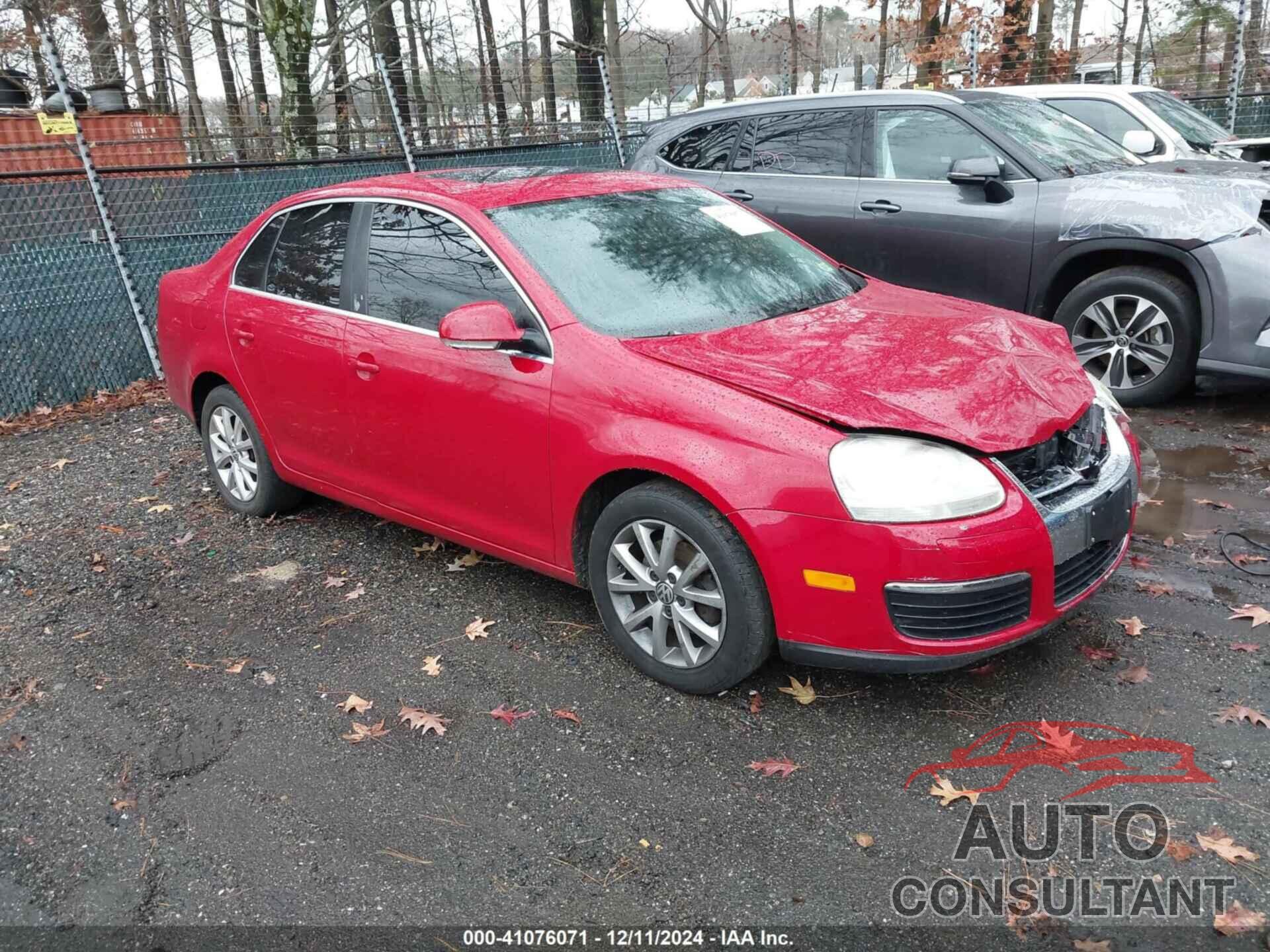 VOLKSWAGEN JETTA 2010 - 3VWRZ7AJ5AM015022