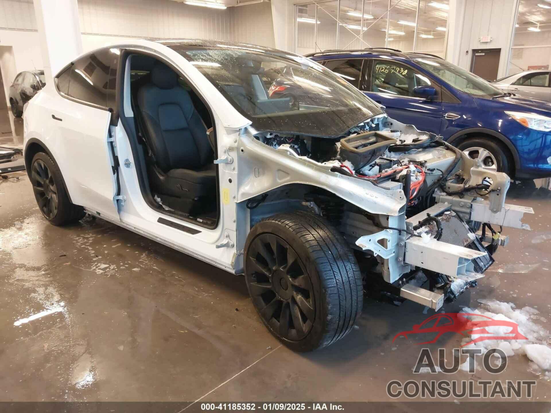 TESLA MODEL Y 2021 - 5YJYGDEE2MF084839