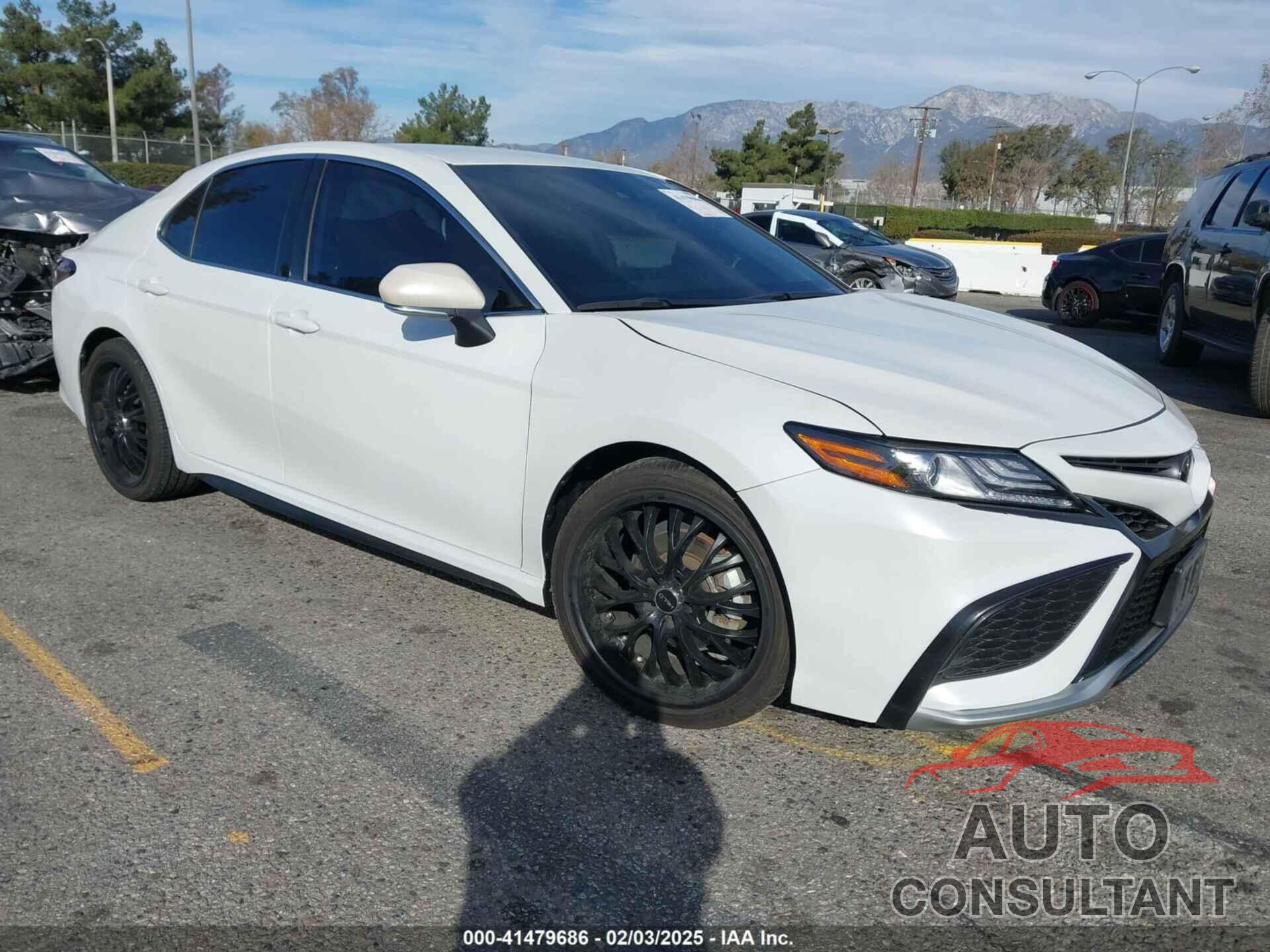 TOYOTA CAMRY 2022 - 4T1K61AK4NU005579