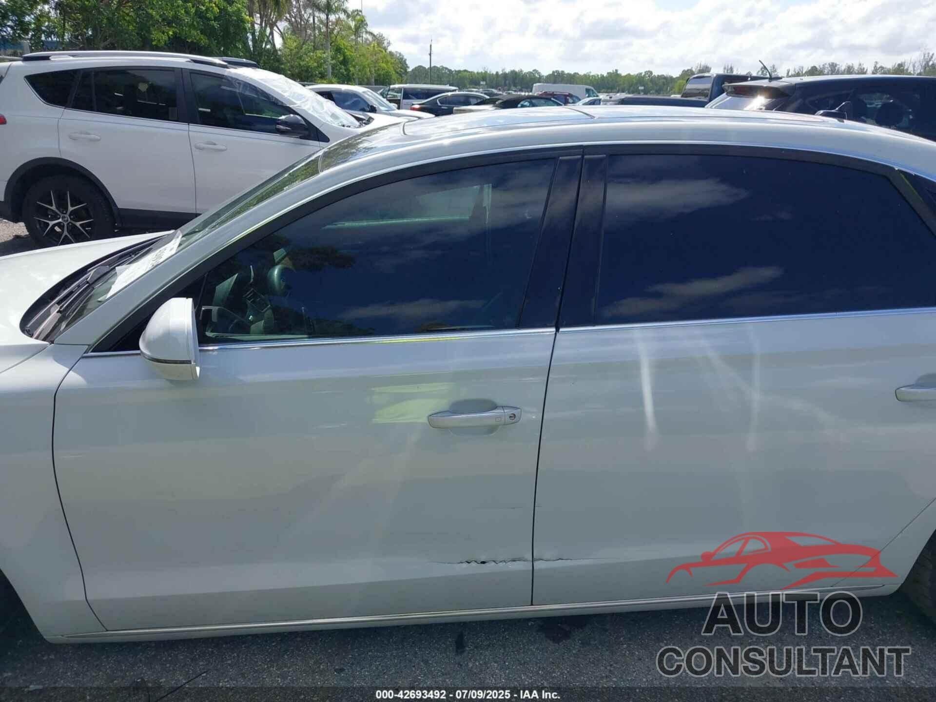 AUDI A8 2014 - WAUR2AFD8EN004371