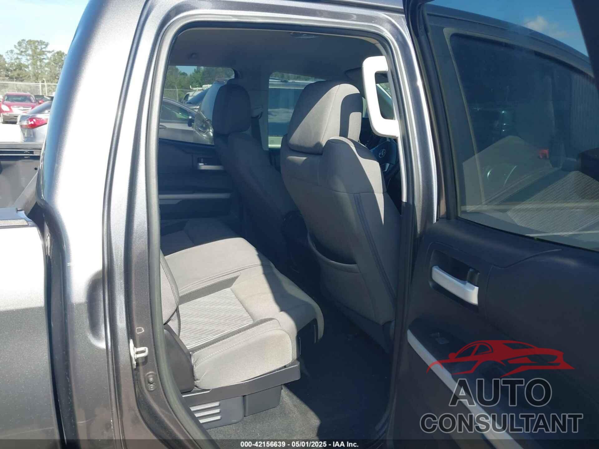 TOYOTA TUNDRA 2017 - 5TFRM5F10HX121218