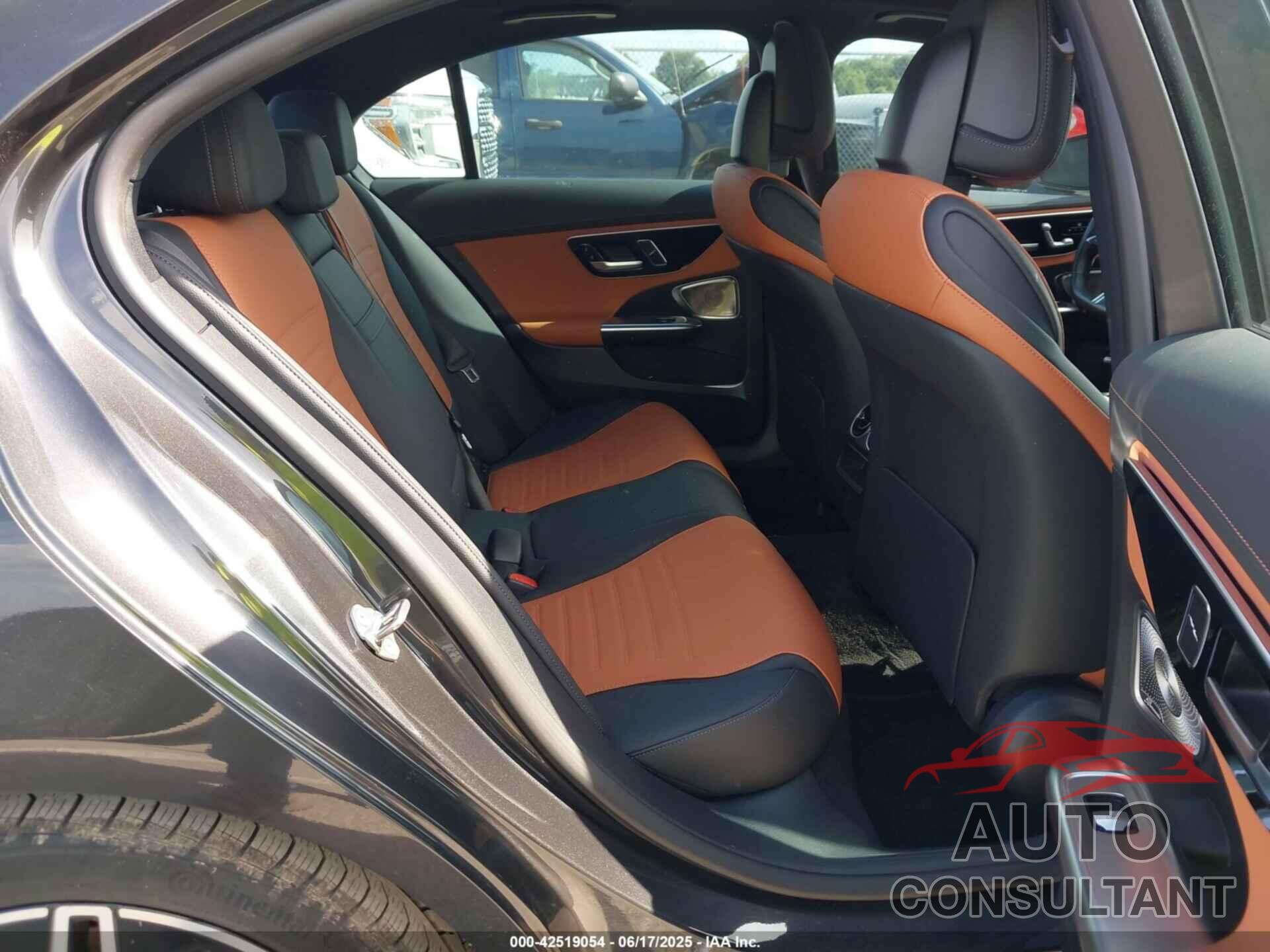 MERCEDES-BENZ C 300 2023 - W1KAF4HB6PR151162