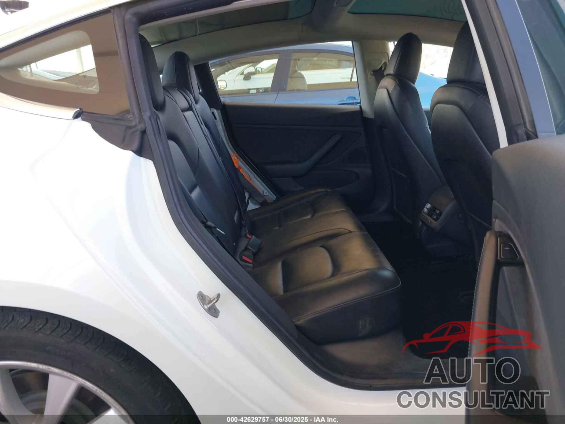 TESLA MODEL 3 2018 - 5YJ3E1EB9JF085339