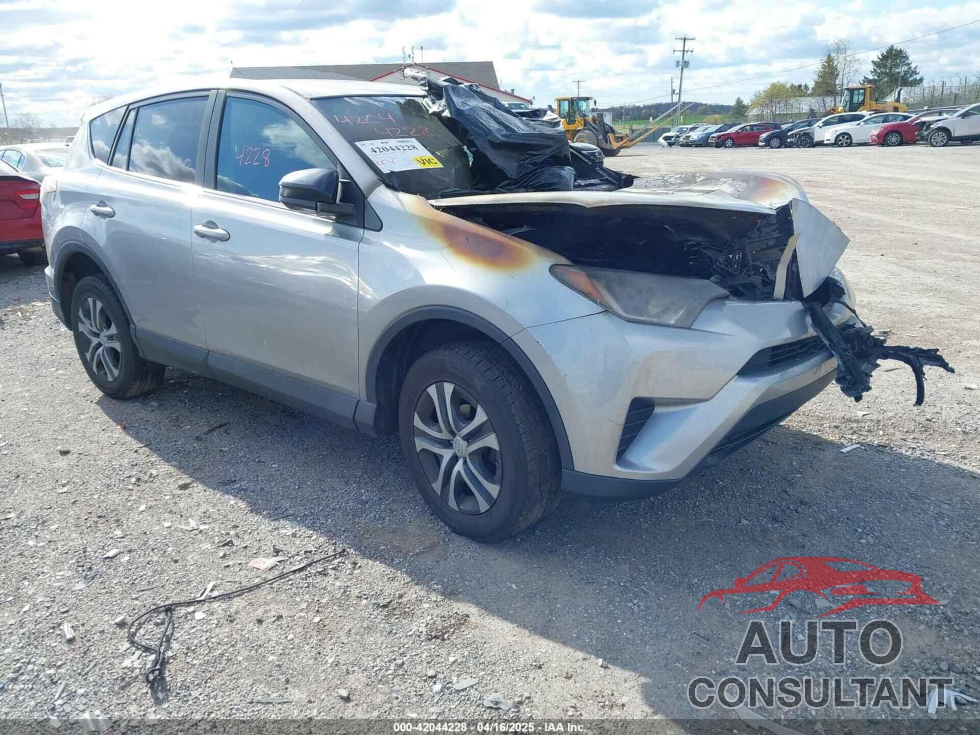 TOYOTA RAV4 2018 - 2T3BFREV1JW700784