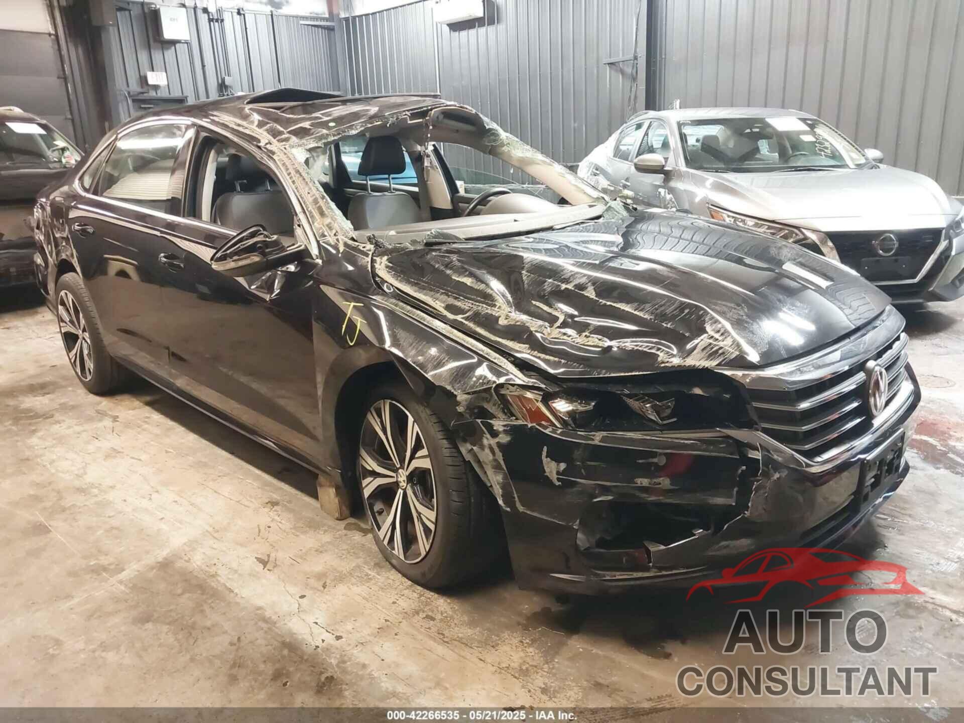 VOLKSWAGEN PASSAT 2022 - 1VWSA7A37NC006100