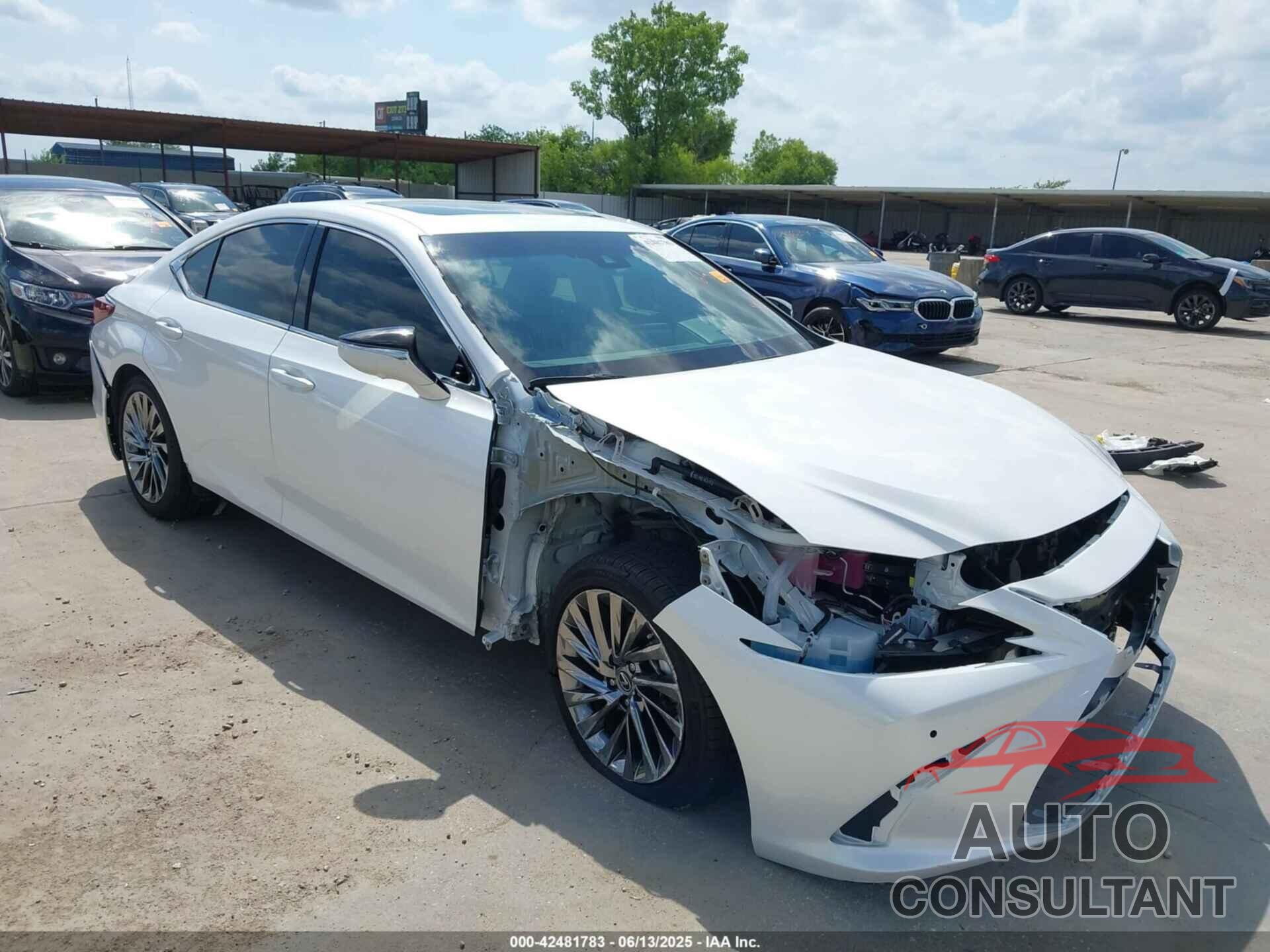 LEXUS ES 300H 2024 - 58AEA1C17RU050563