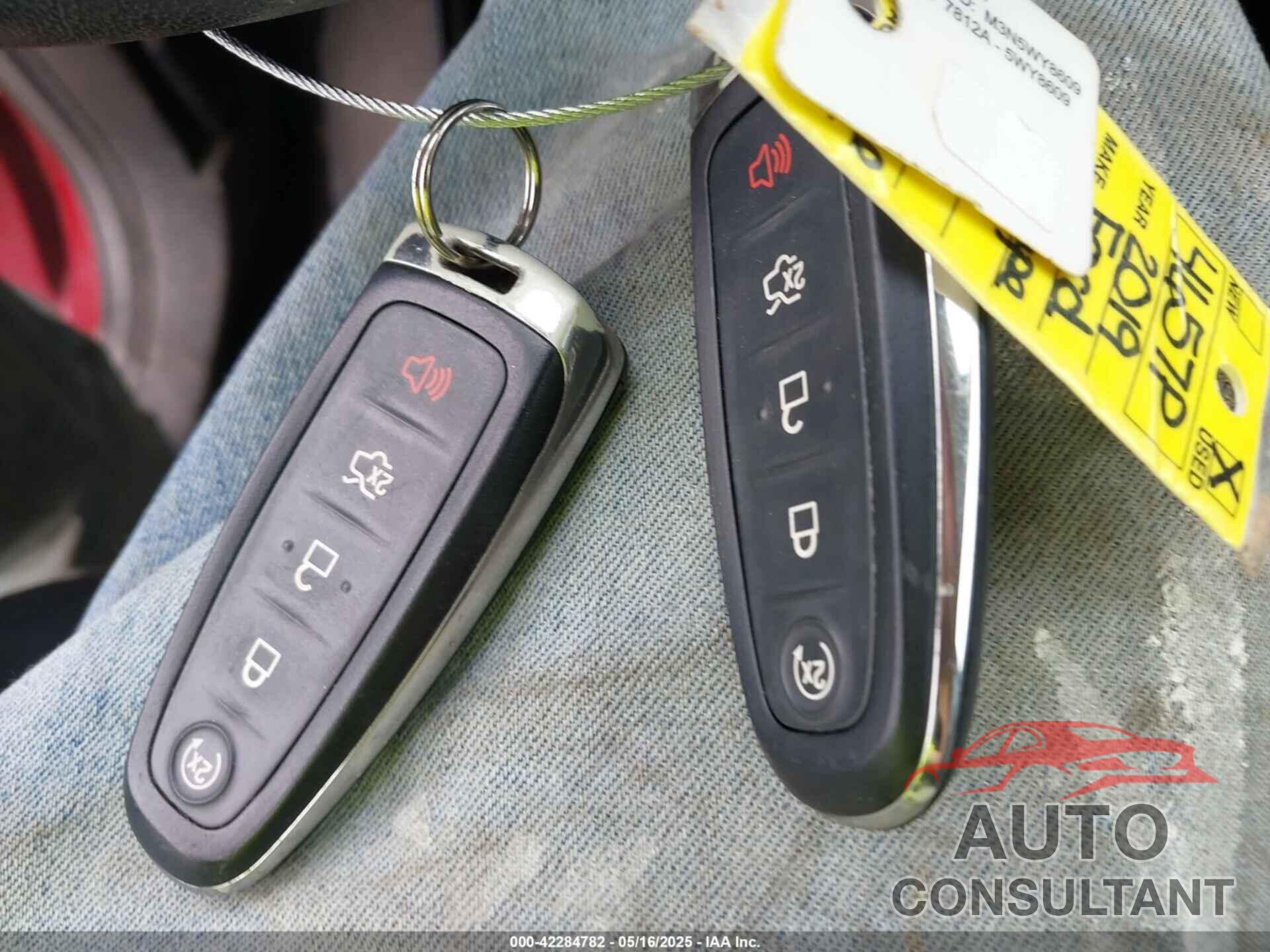 FORD ESCAPE 2019 - 1FMCU9J97KUC29706