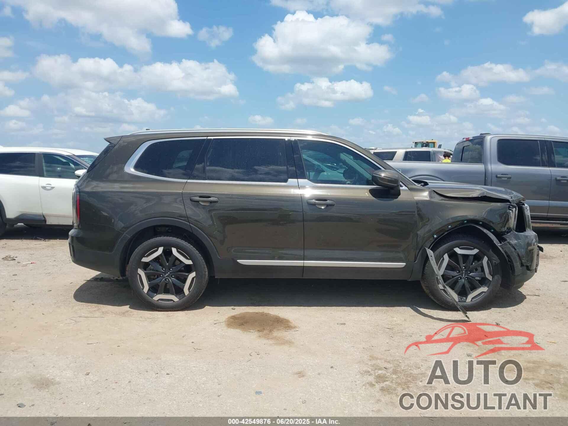 KIA TELLURIDE 2023 - 5XYP34GC4PG344366