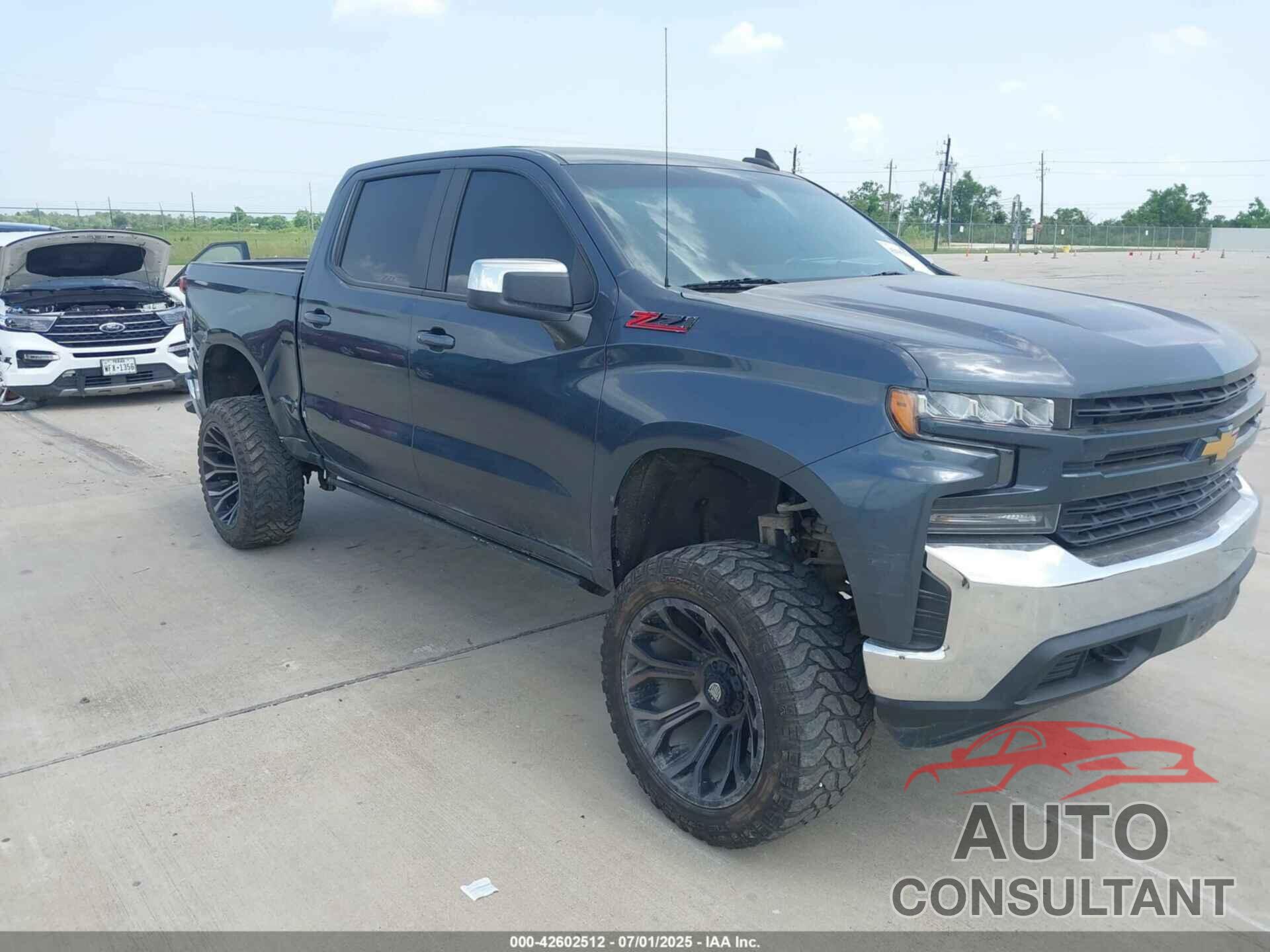 CHEVROLET SILVERADO 1500 2021 - 1GCUYDED0MZ228594