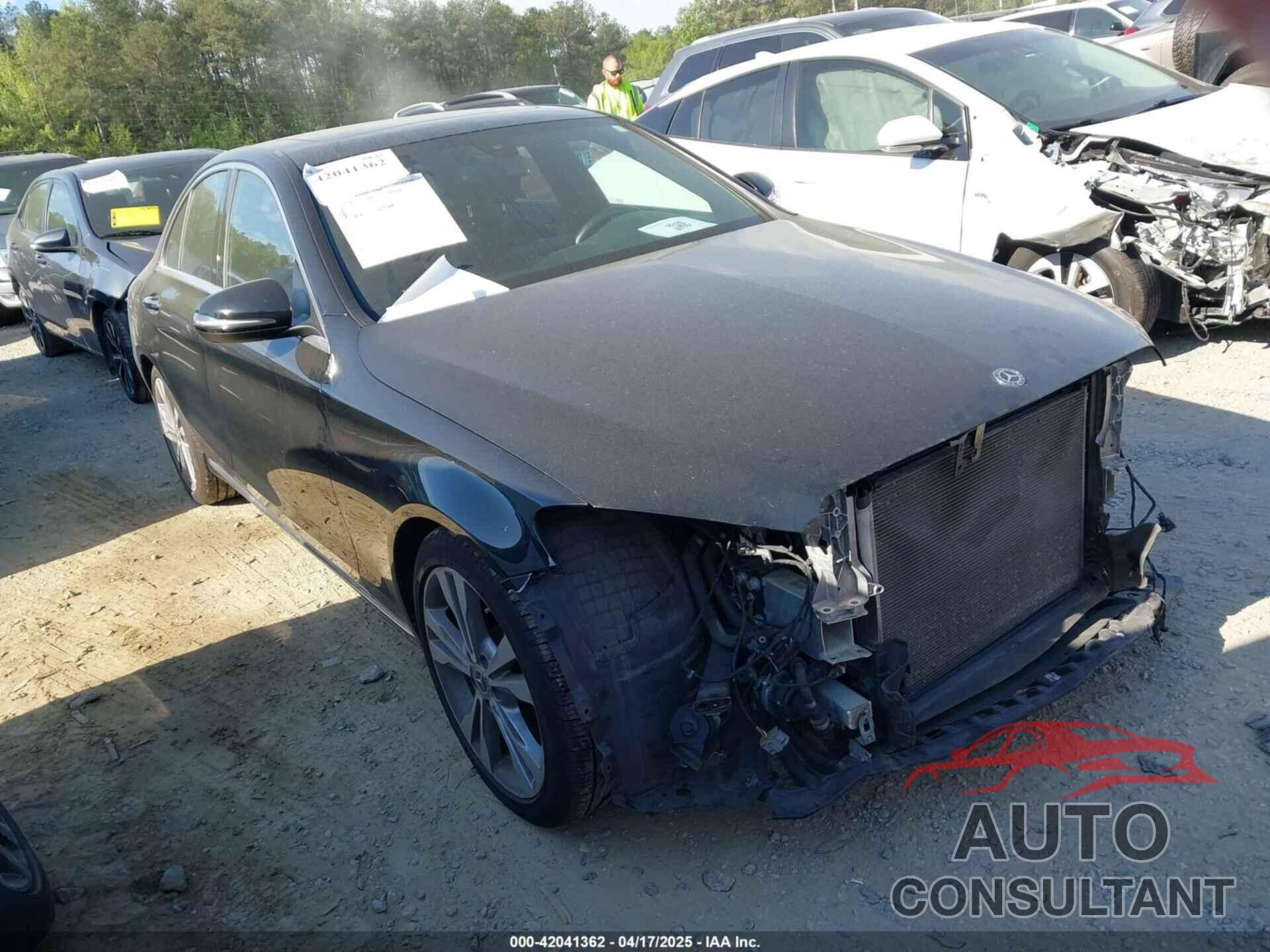 MERCEDES-BENZ C 300 2018 - 55SWF4JB0JU235841