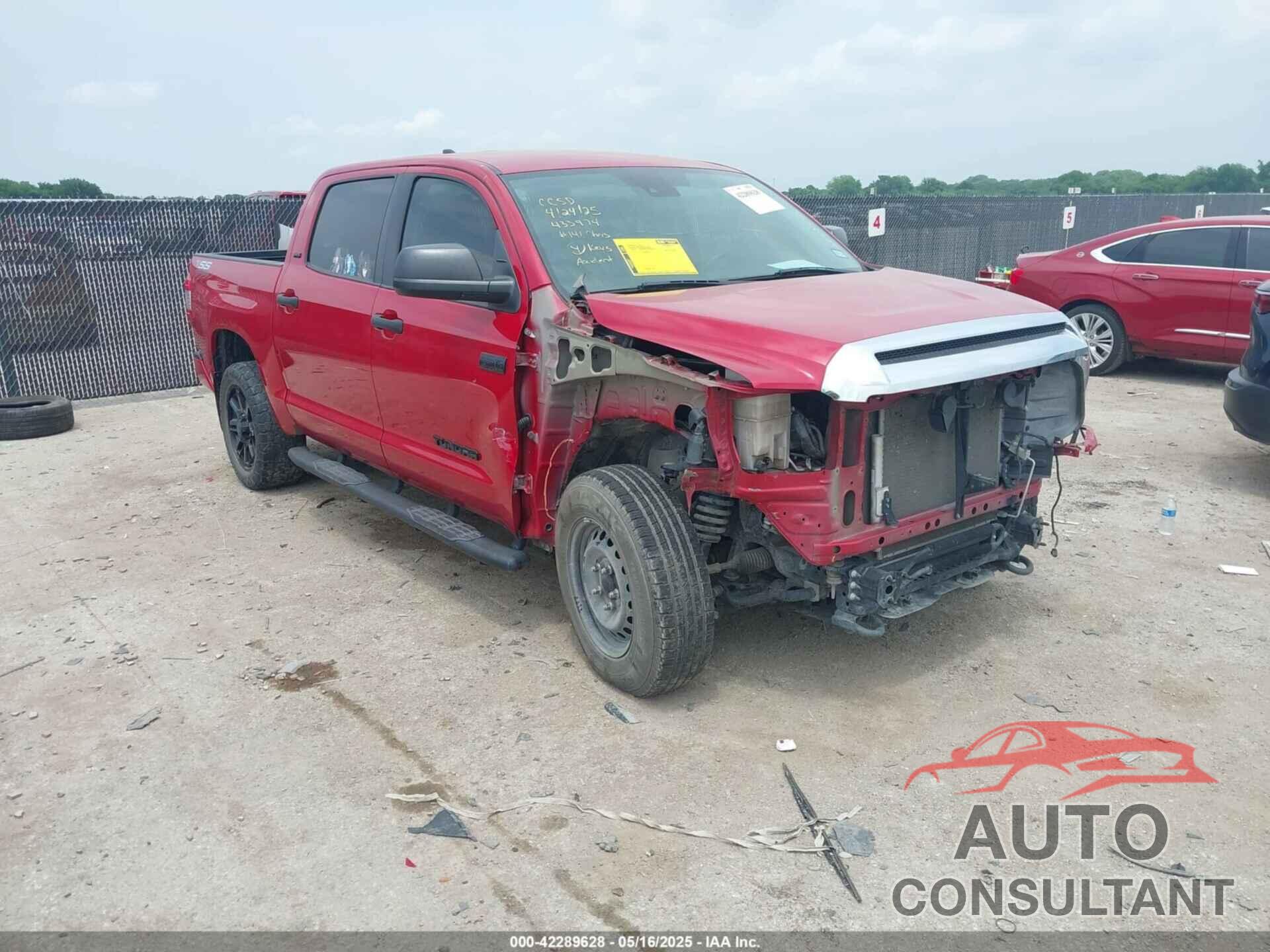 TOYOTA TUNDRA 2021 - 5TFDY5F15MX035556