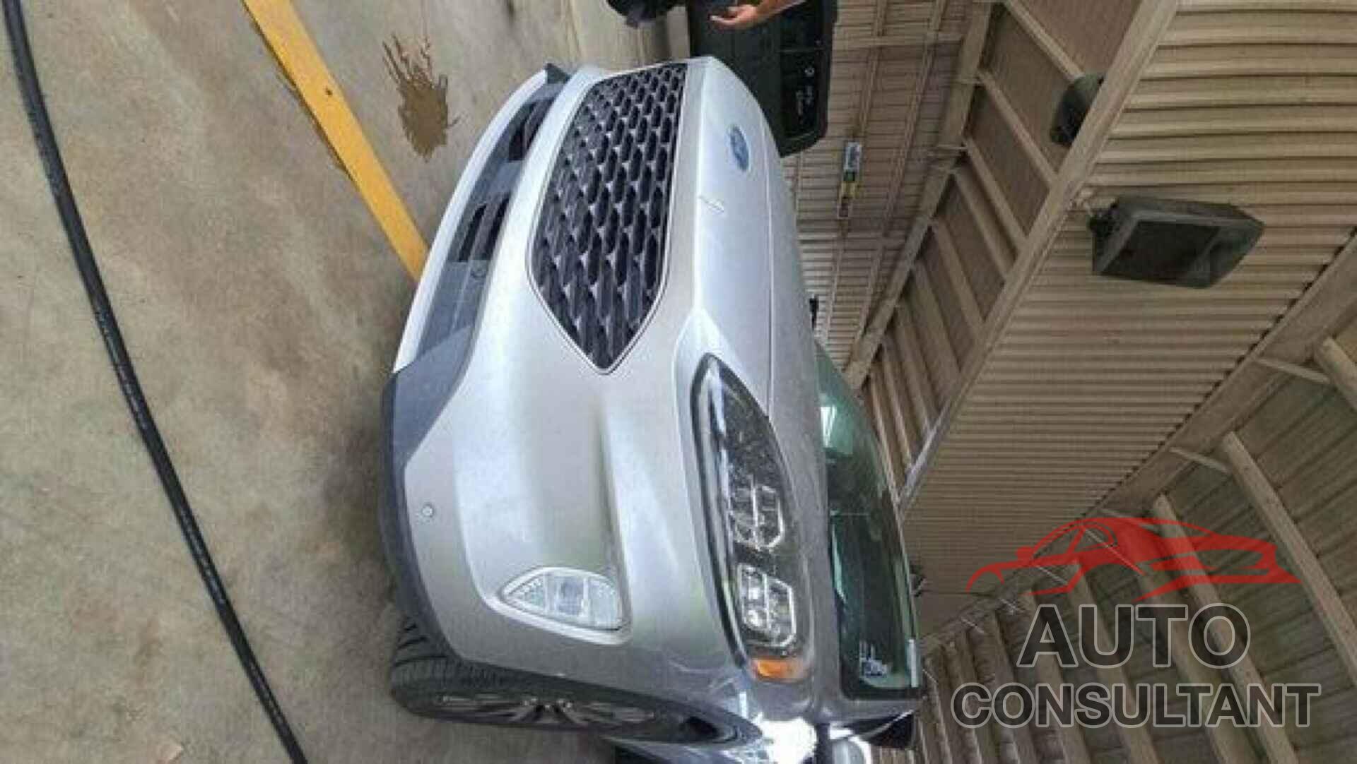 FORD ESCAPE 2020 - 1FMCU0DZ3LUB82649