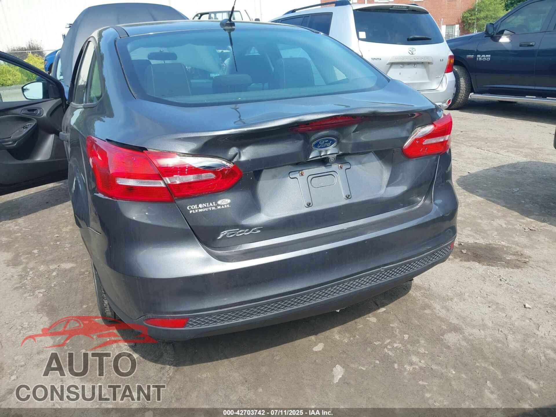 FORD FOCUS 2016 - 1FADP3E25GL367452