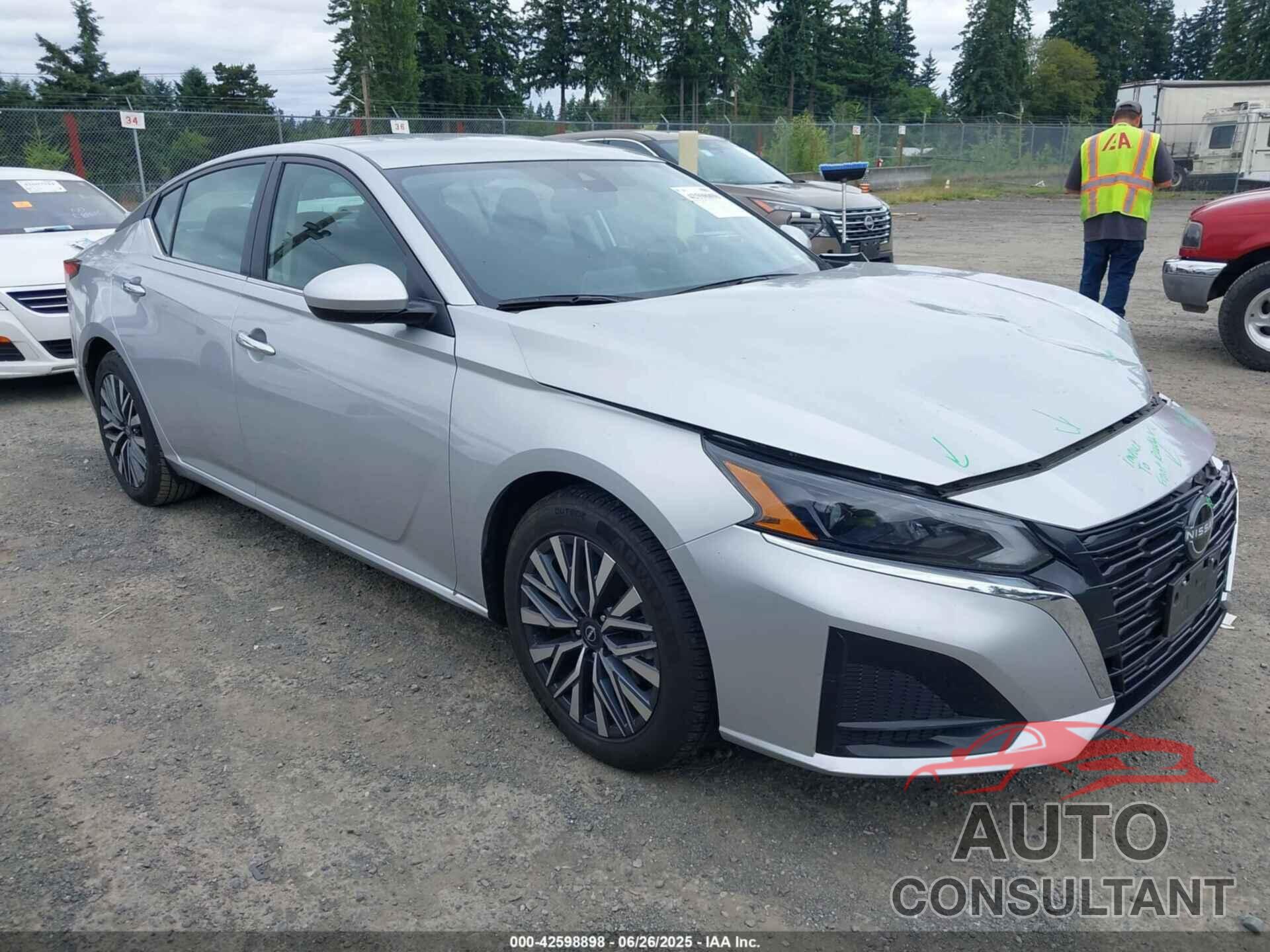 NISSAN ALTIMA 2023 - 1N4BL4DV2PN373931