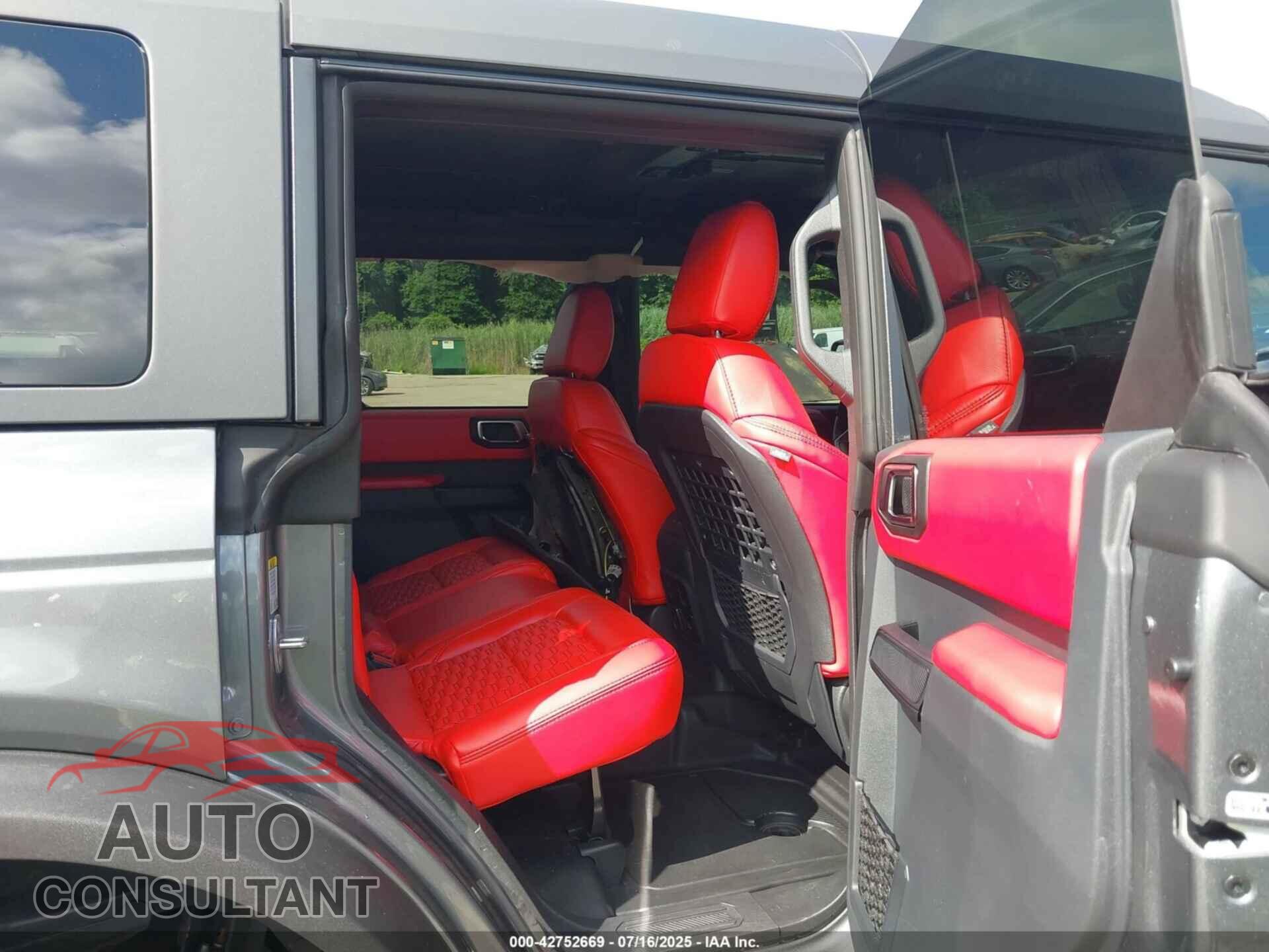 FORD BRONCO 2024 - 1FMDE7BH7RLB03633