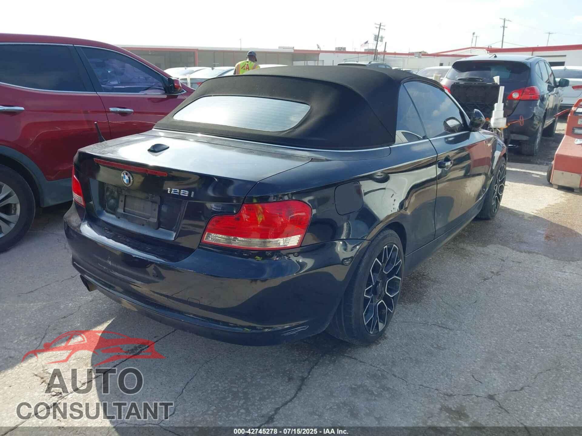 BMW 128I 2011 - WBAUN1C50BVH83195