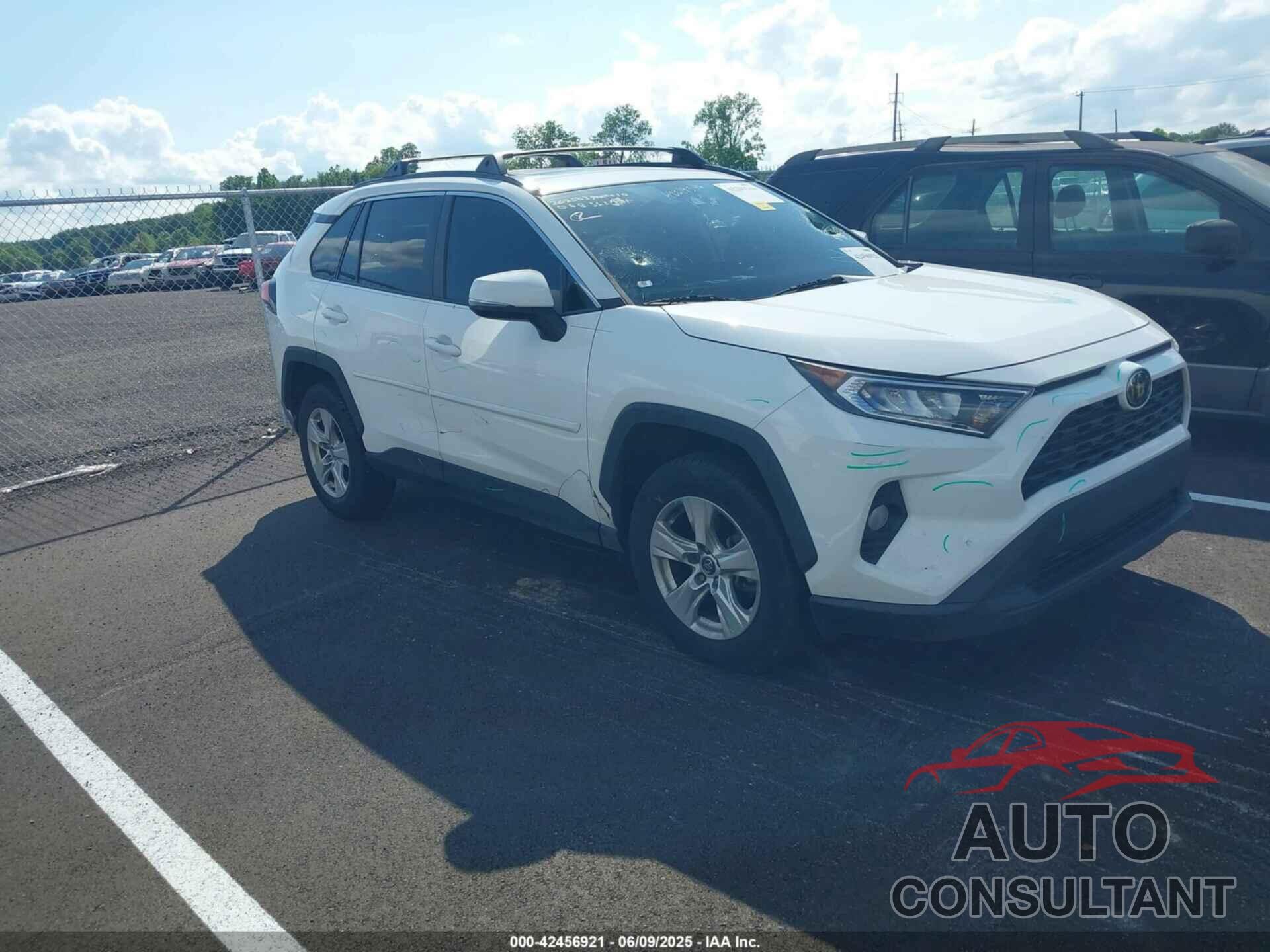 TOYOTA RAV4 2020 - 2T3W1RFV2LW068363