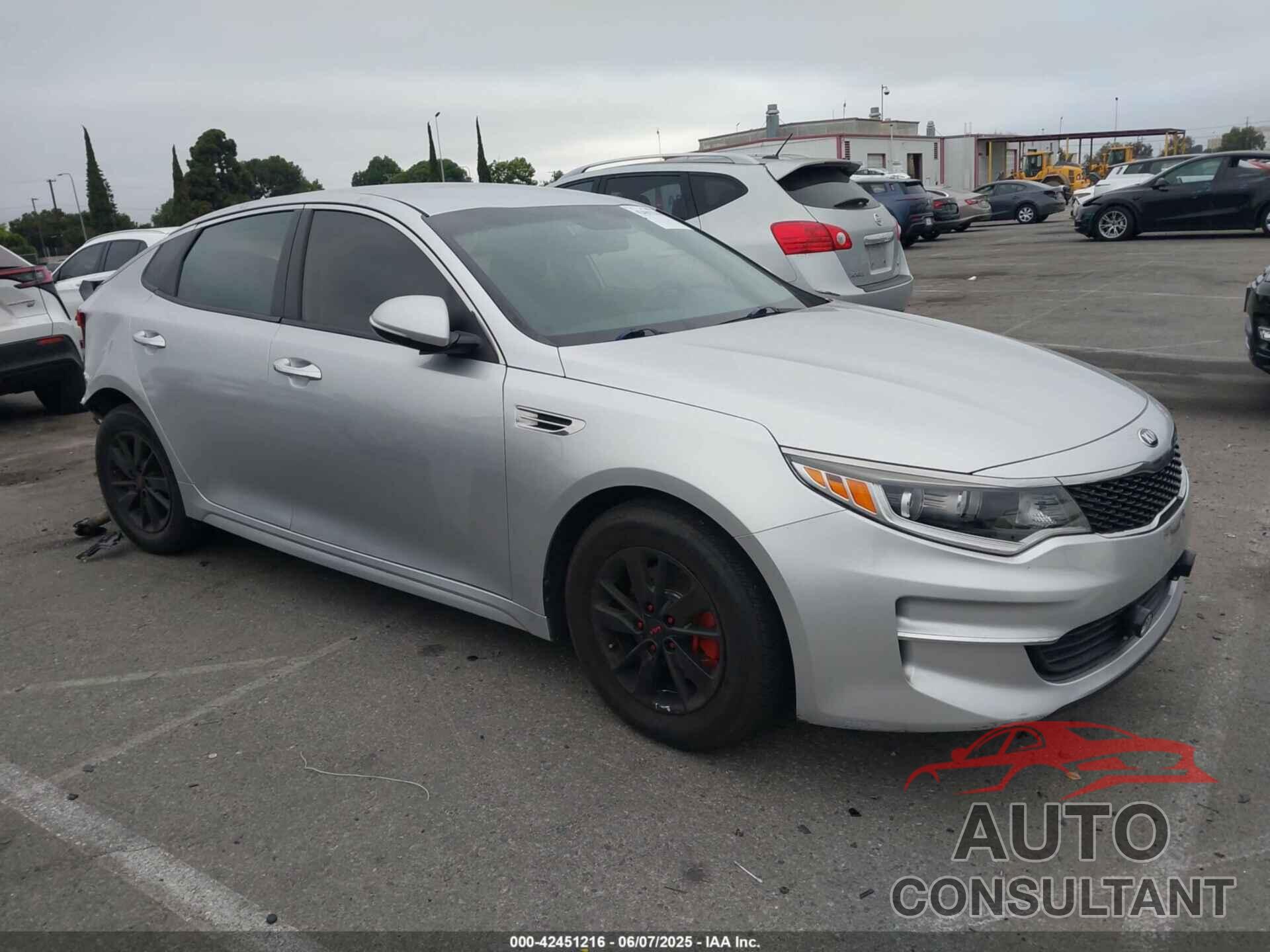 KIA OPTIMA 2018 - 5XXGT4L35JG216039
