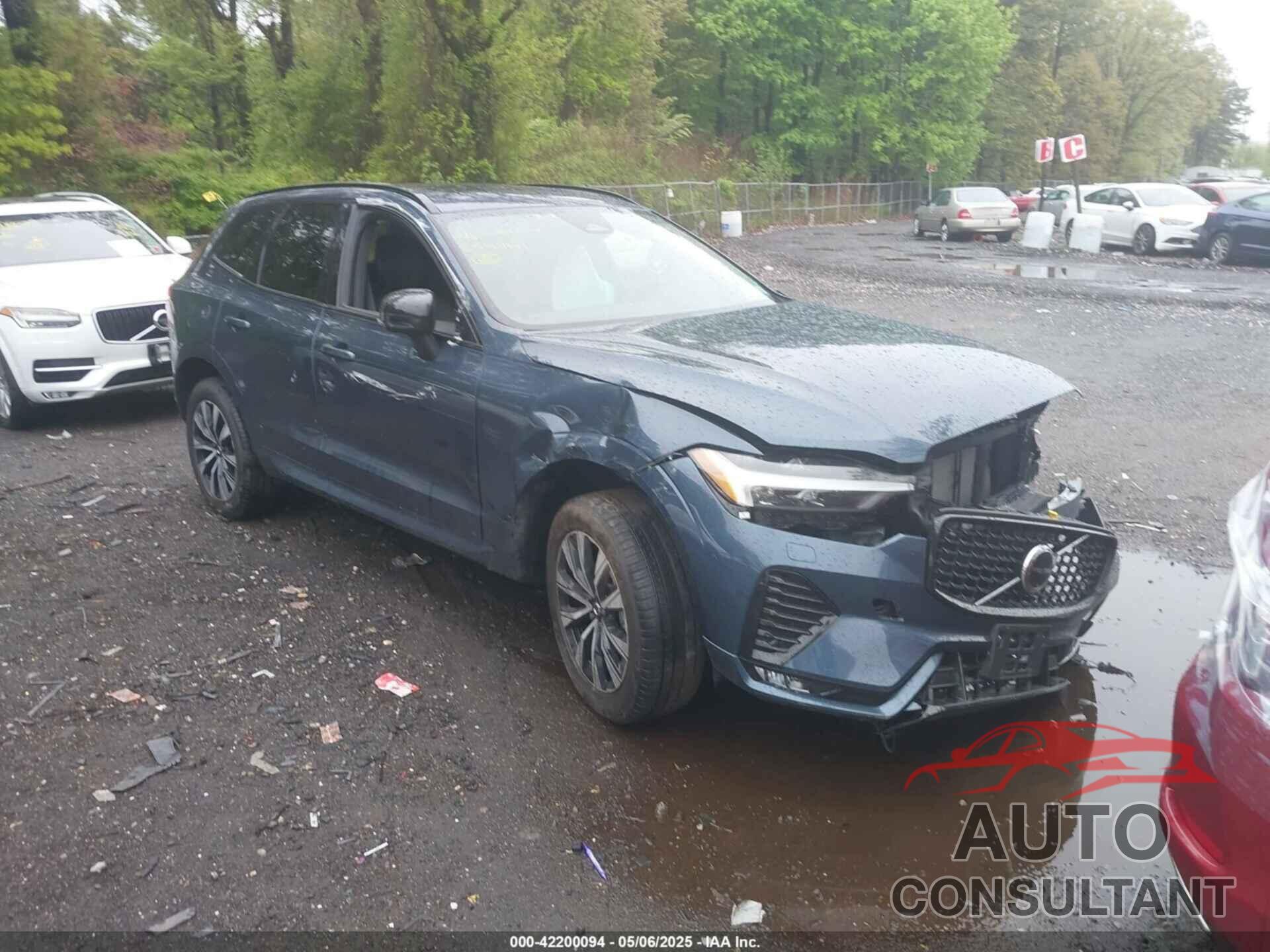 VOLVO XC60 2025 - YV4M12RJ5S1019238