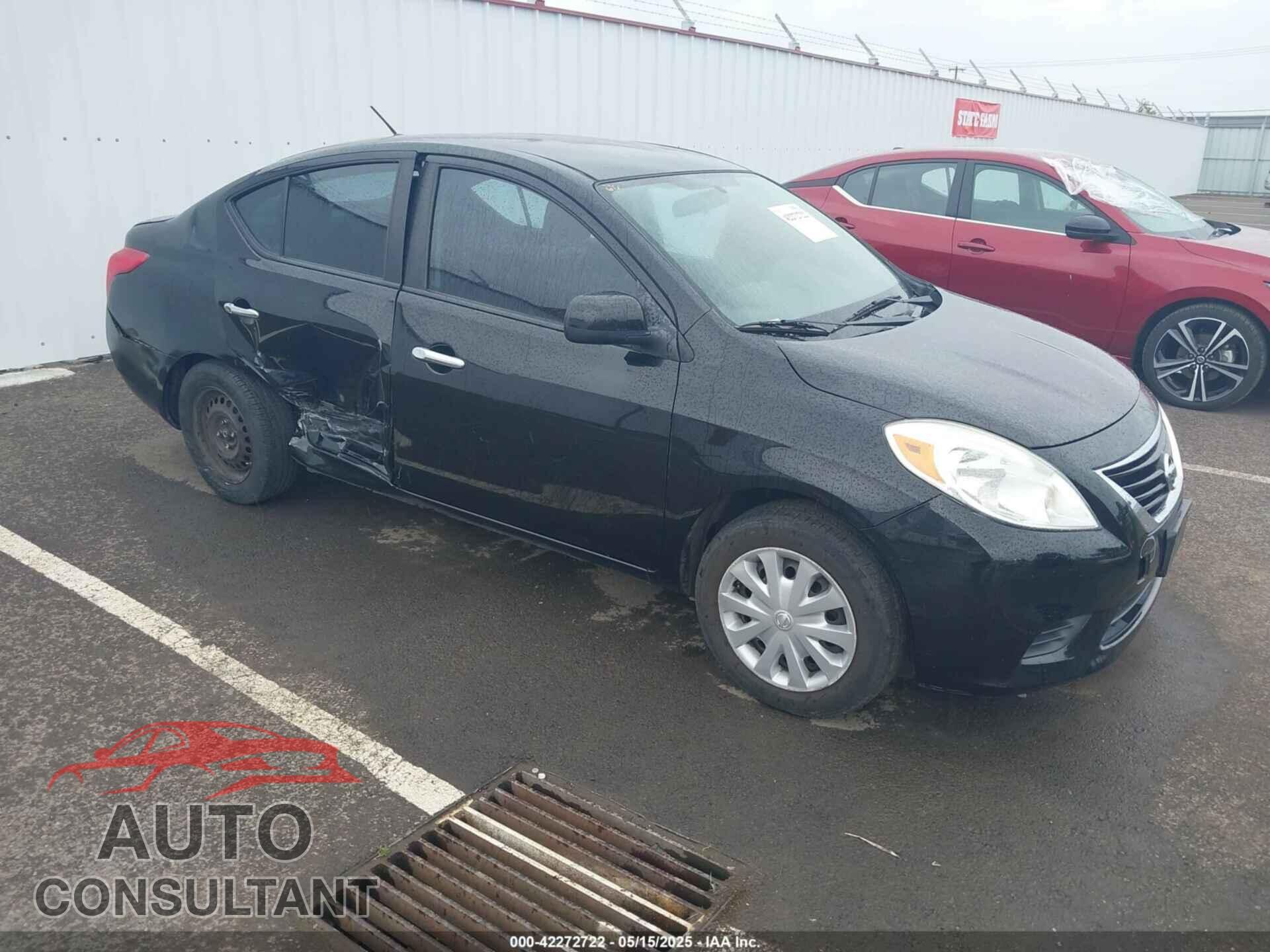 NISSAN VERSA 2012 - 3N1CN7AP1CL814932