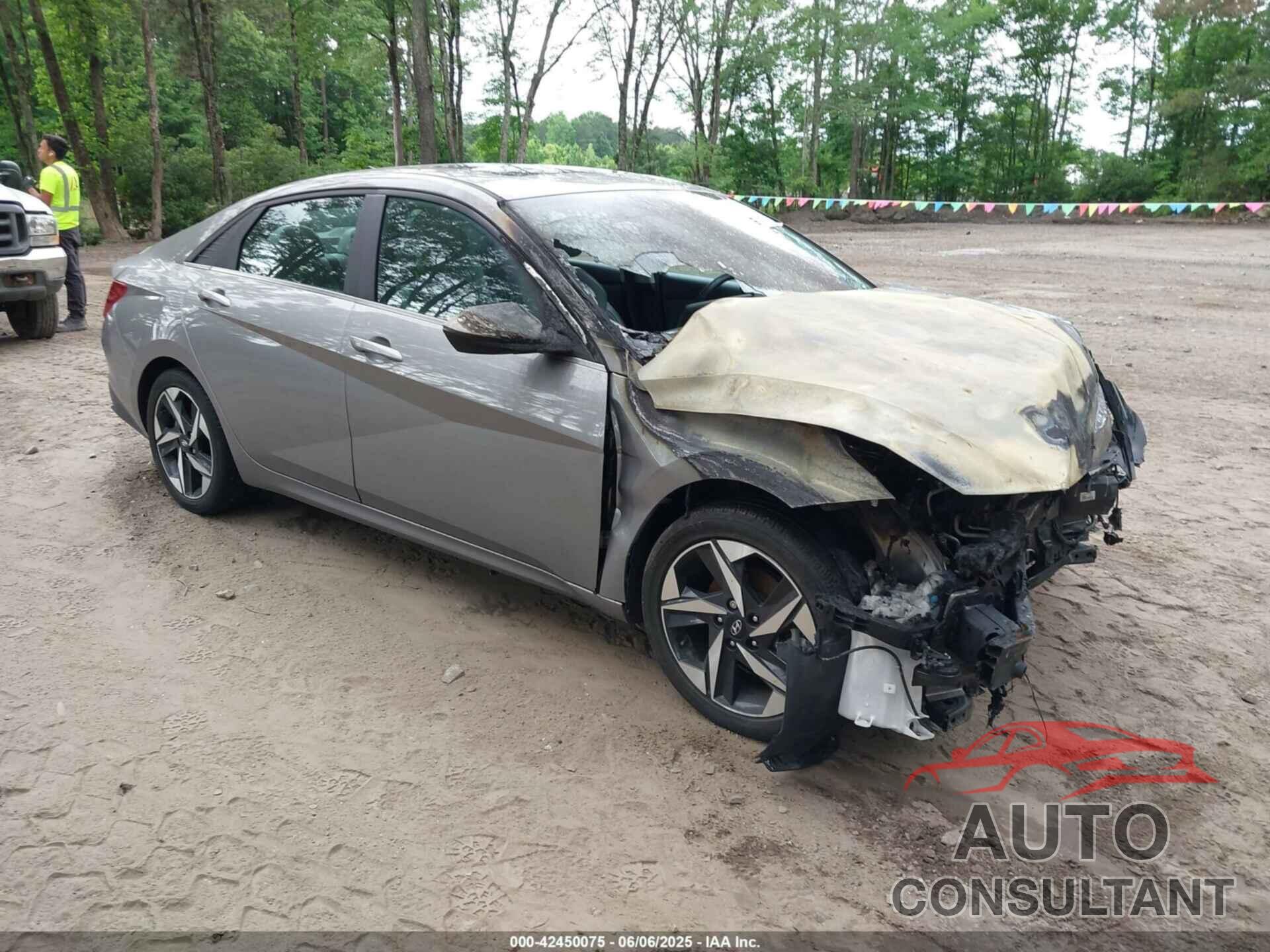 HYUNDAI ELANTRA 2023 - KMHLP4AG9PU486995