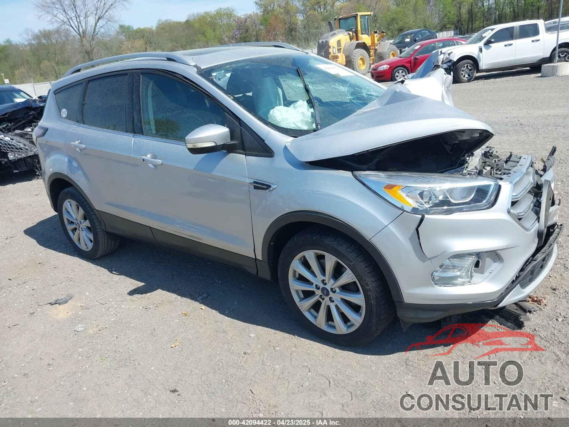 FORD ESCAPE 2017 - 1FMCU9JD6HUC71135