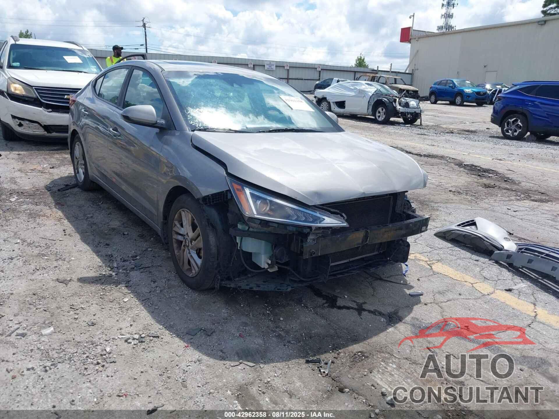 HYUNDAI ELANTRA 2020 - KMHD84LF7LU044118