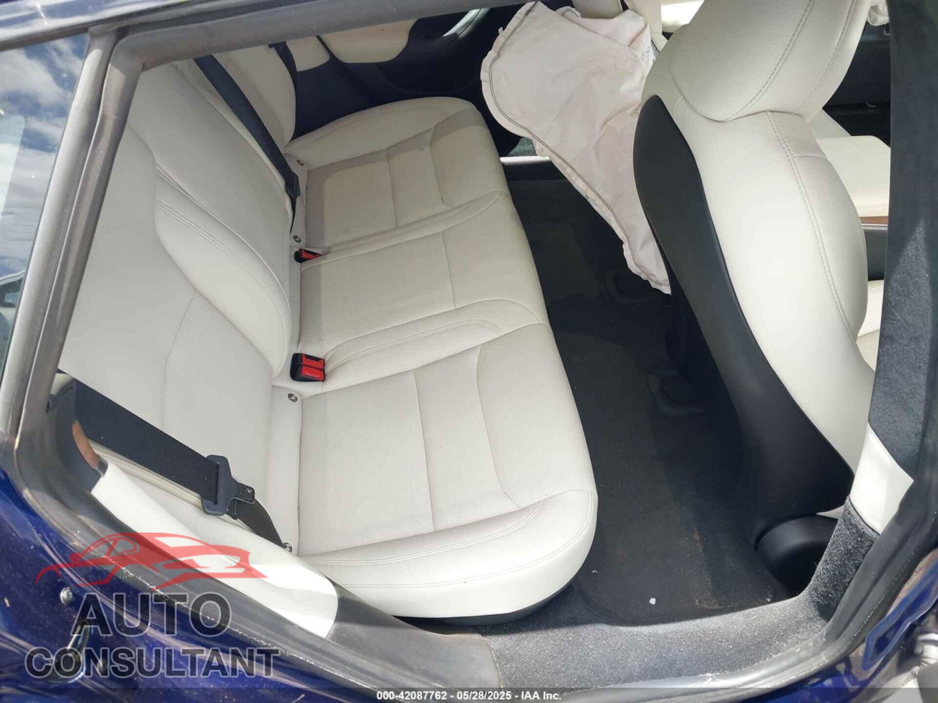 TESLA MODEL S 2023 - 5YJSA1E56PF500871