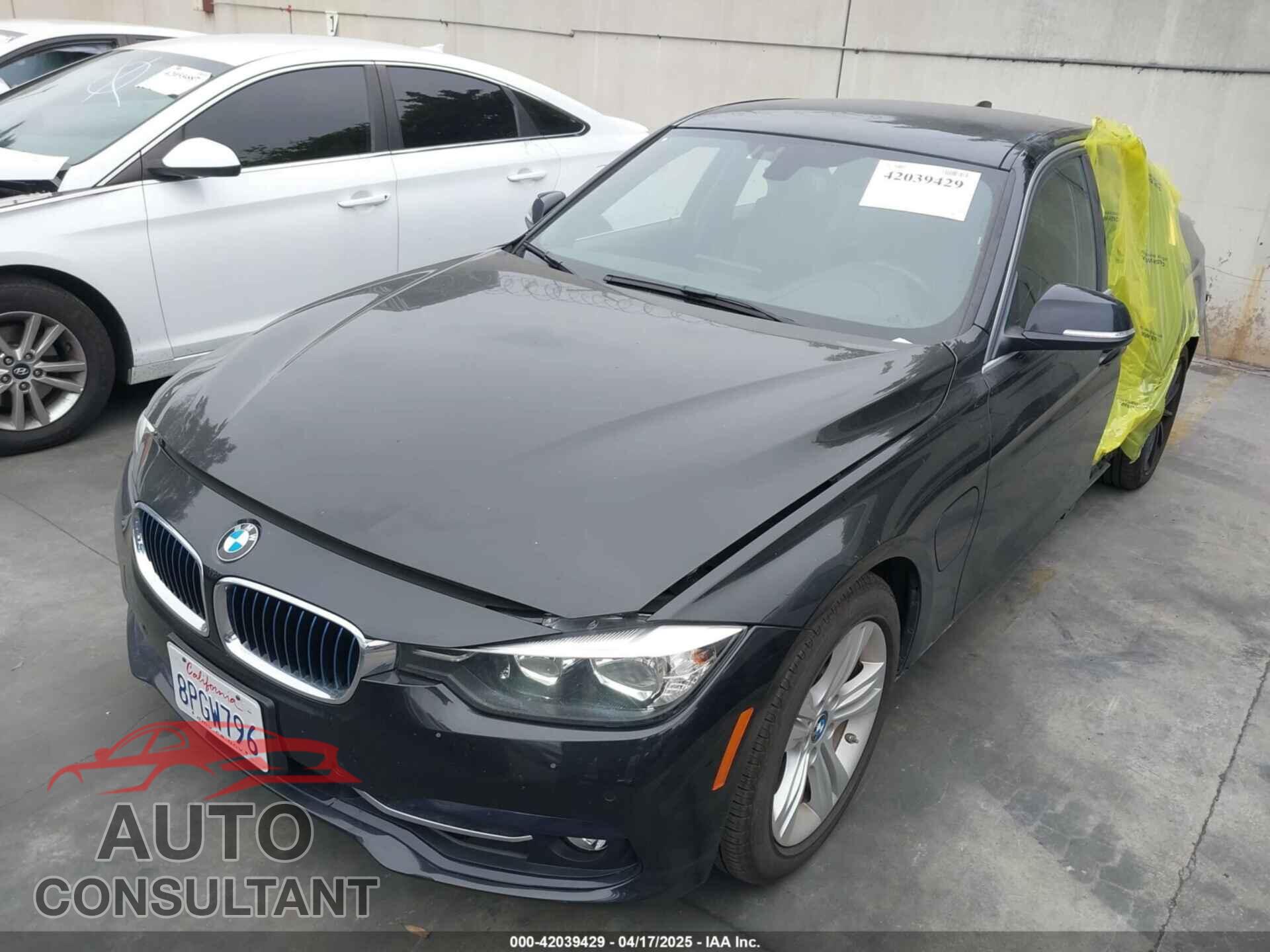BMW 330E 2017 - WBA8E1C58HK480271
