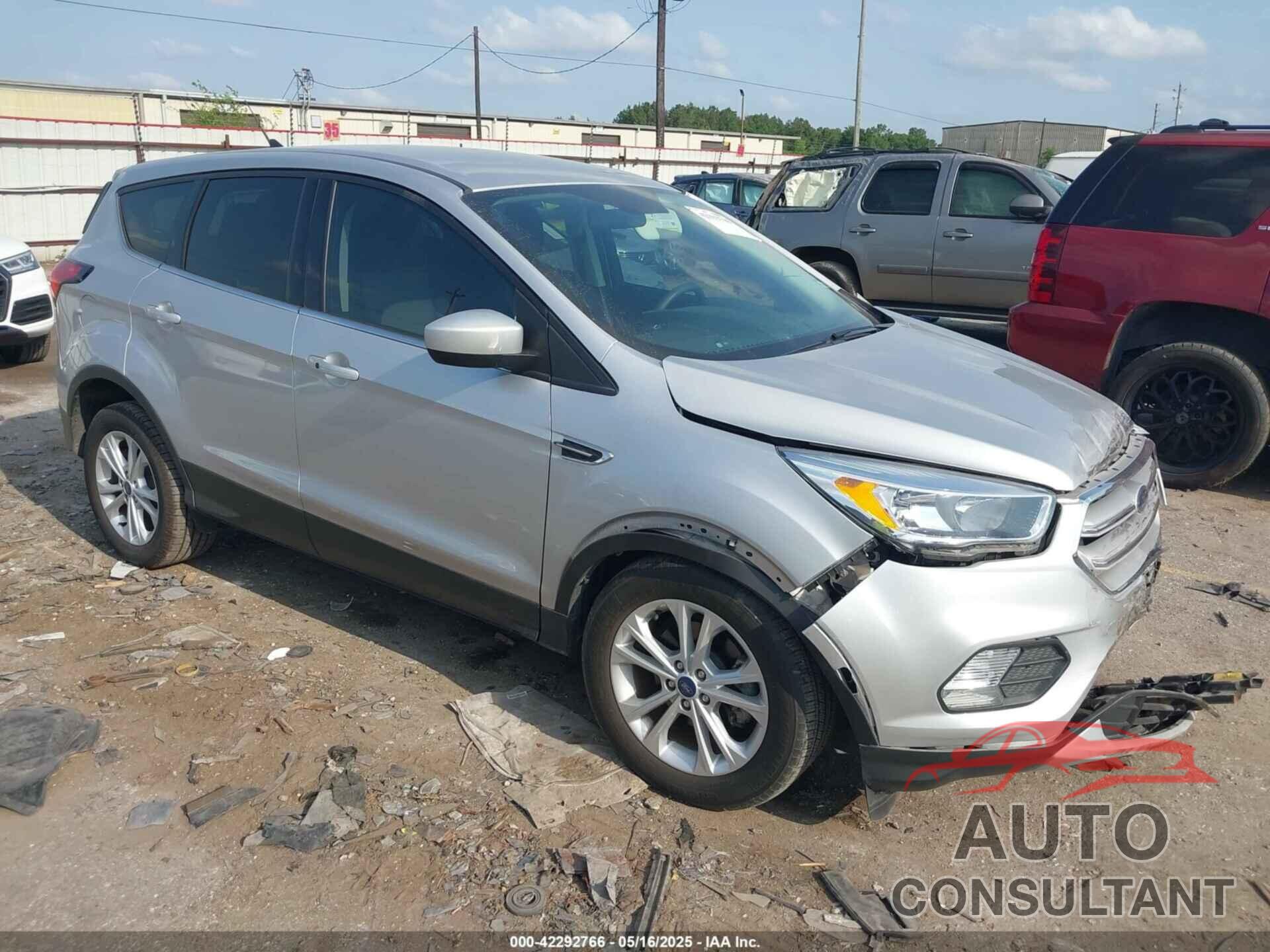 FORD ESCAPE 2019 - 1FMCU0GD1KUC02511