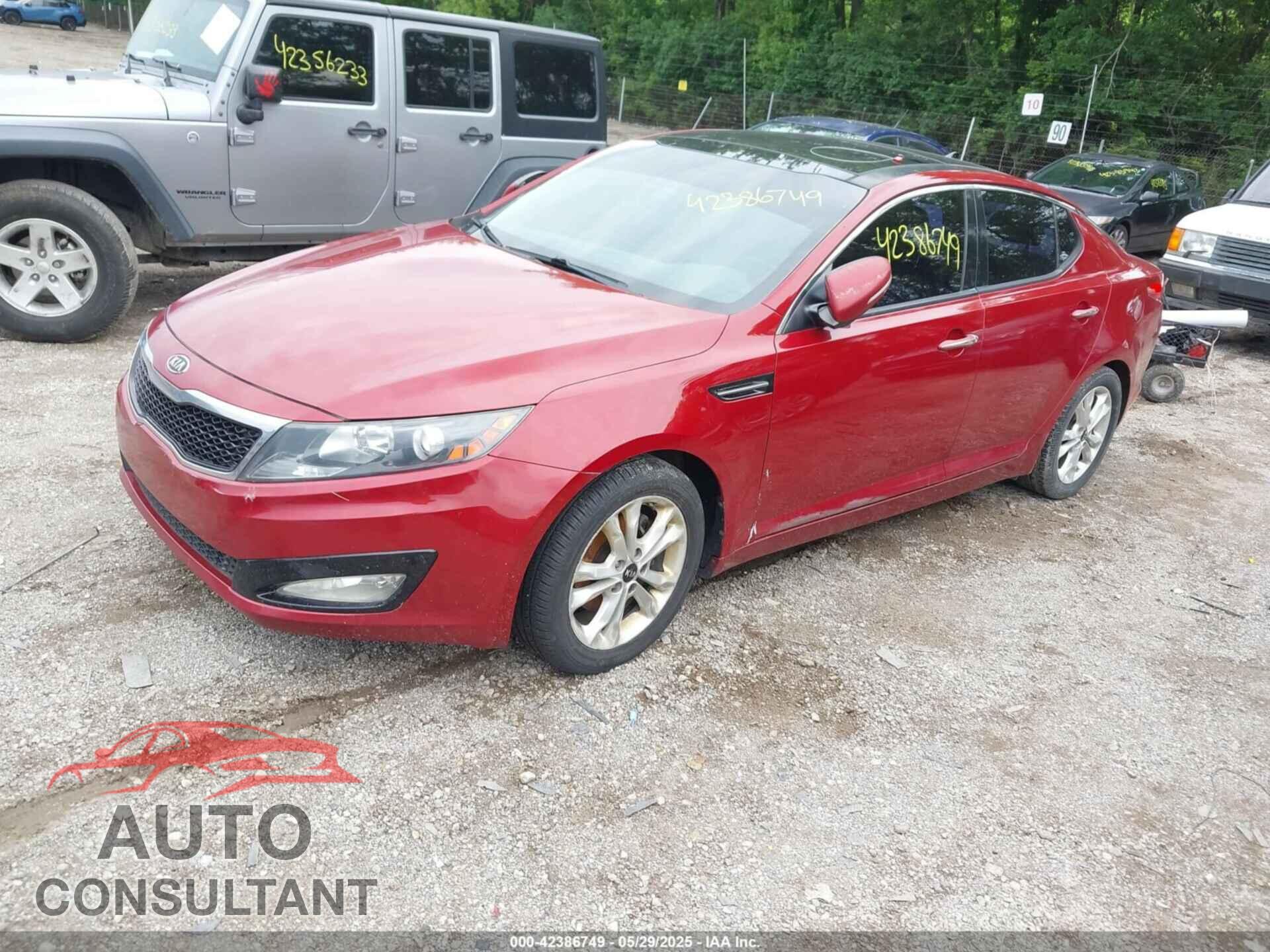 KIA OPTIMA 2011 - KNAGN4A79B5057884