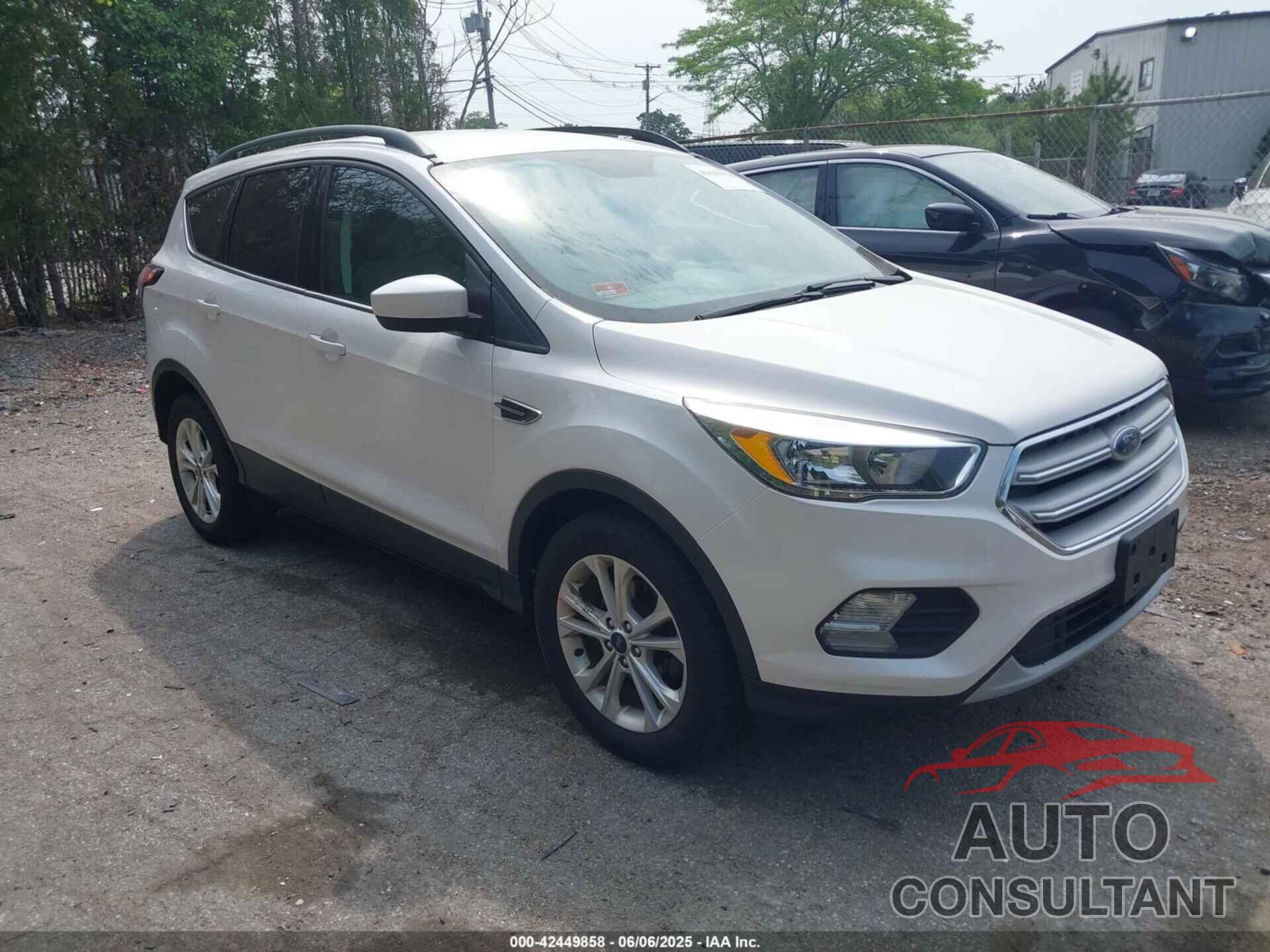 FORD ESCAPE 2018 - 1FMCU0GD3JUC27392