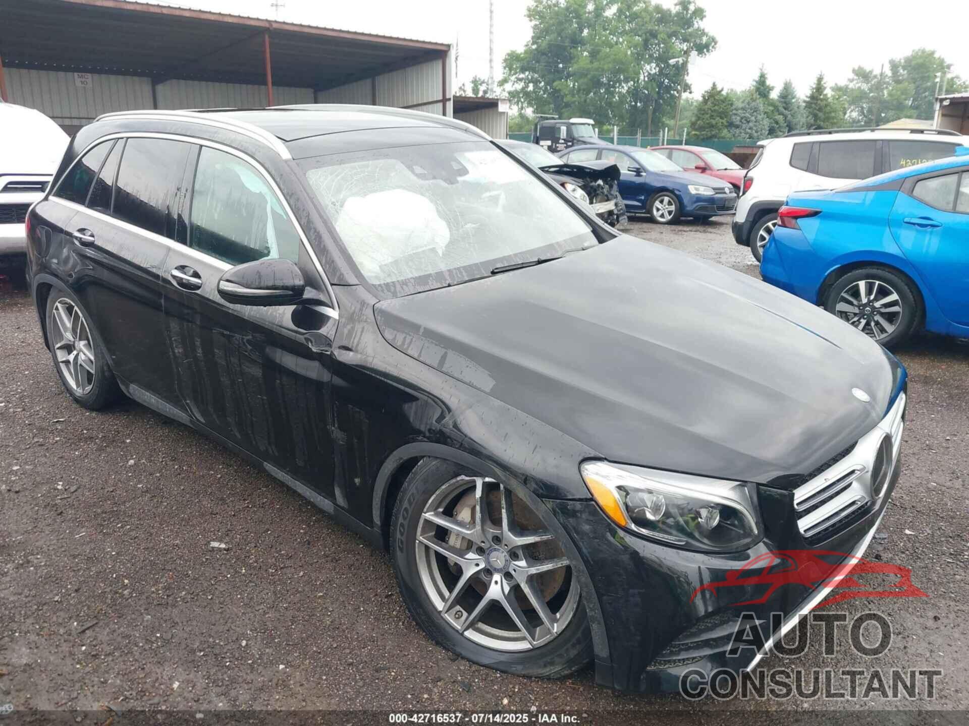 MERCEDES-BENZ GLC 300 2017 - WDC0G4KB4HF140217