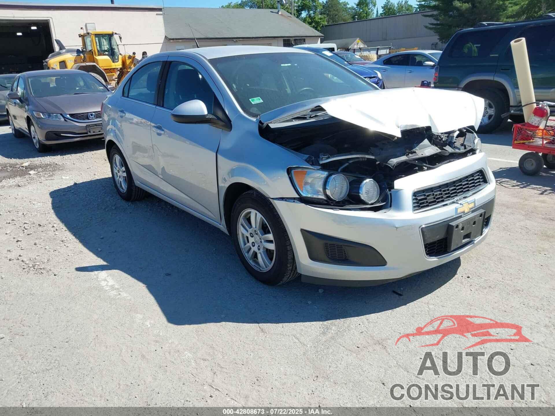 CHEVROLET SONIC 2013 - 1G1JC5SH0D4191082