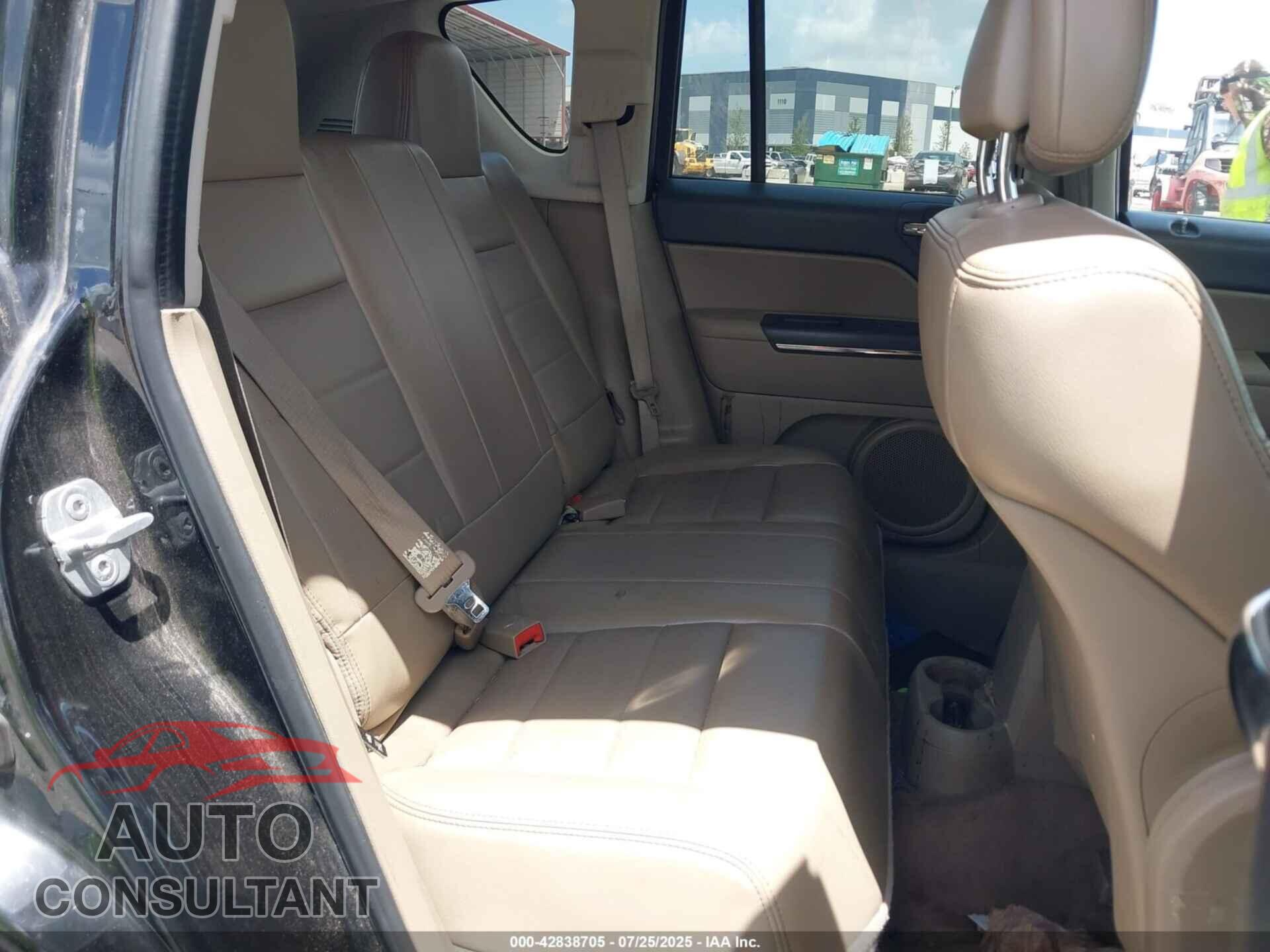 JEEP COMPASS 2013 - 1C4NJDCBXDD215083