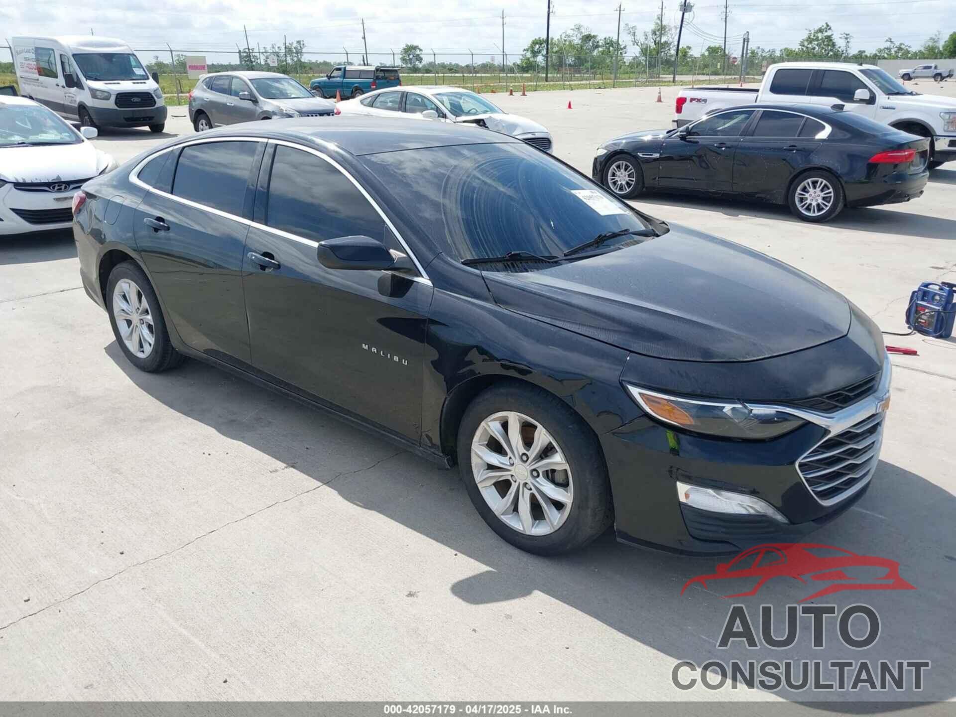CHEVROLET MALIBU 2020 - 1G1ZD5ST8LF044337