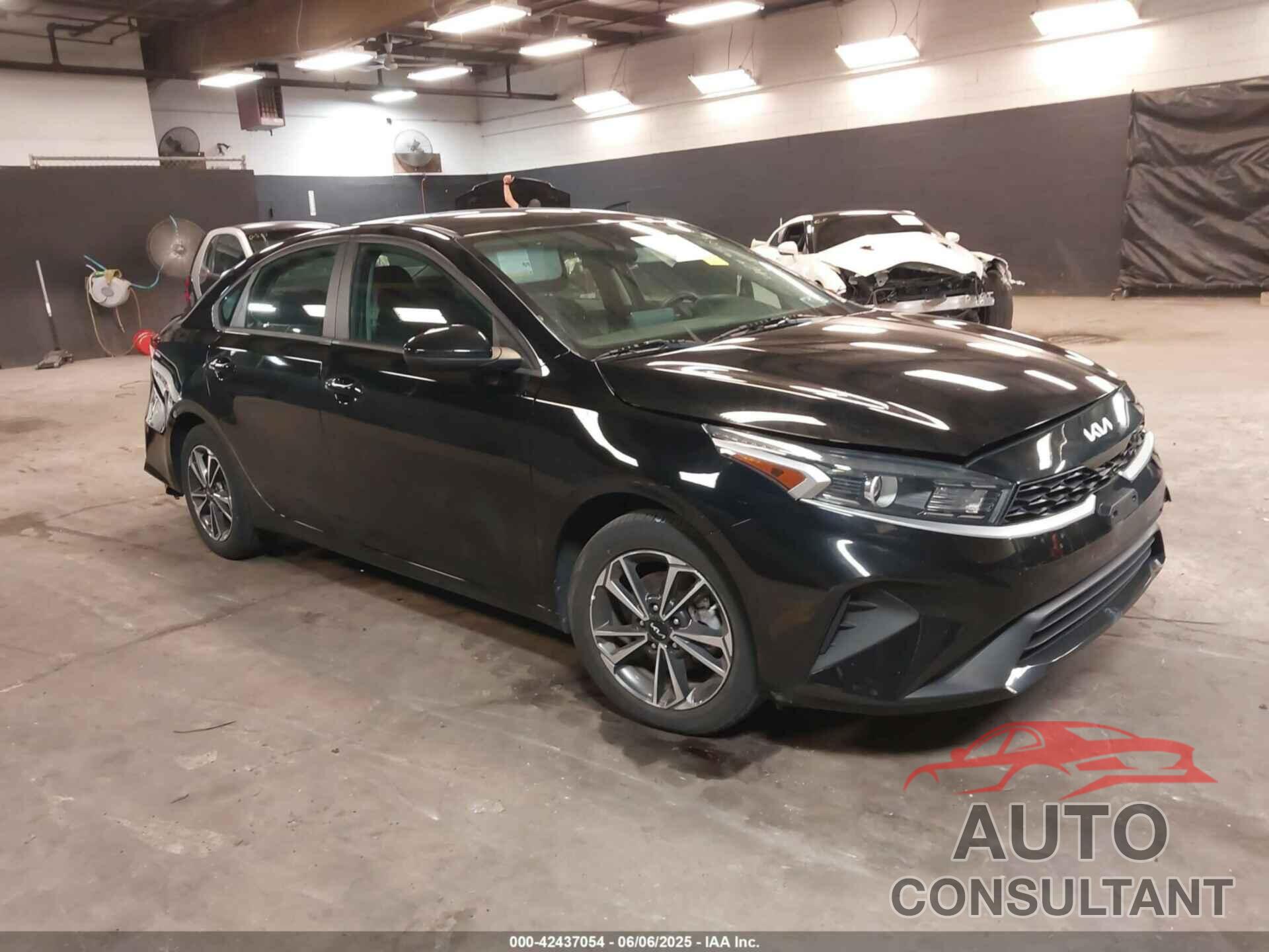 KIA FORTE 2023 - 3KPF24AD8PE538282