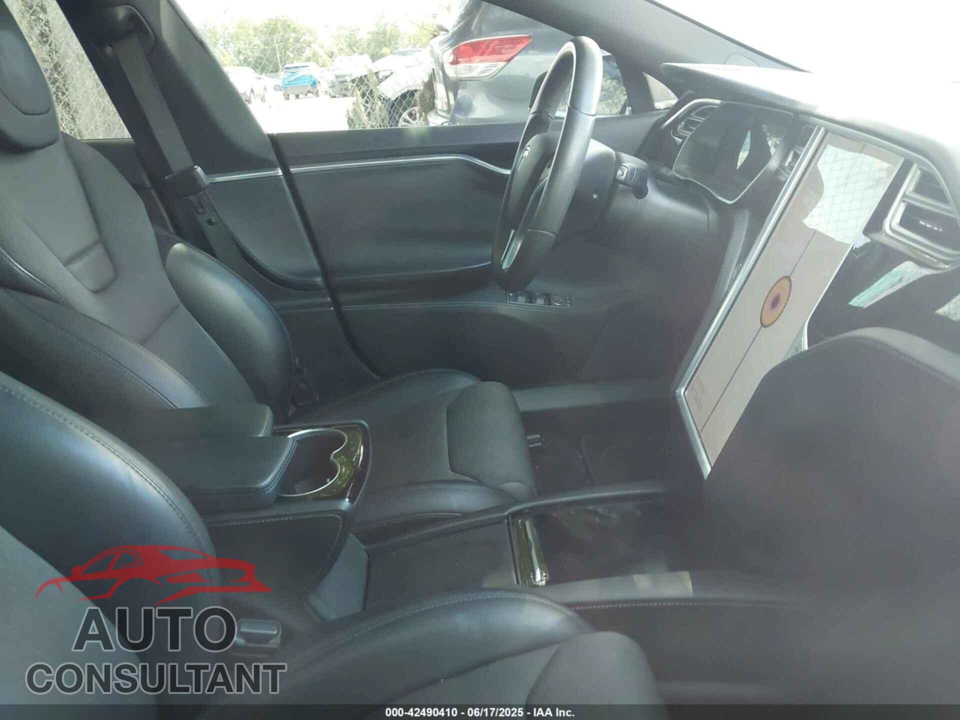 TESLA MODEL S 2017 - 5YJSA1E13HF199359