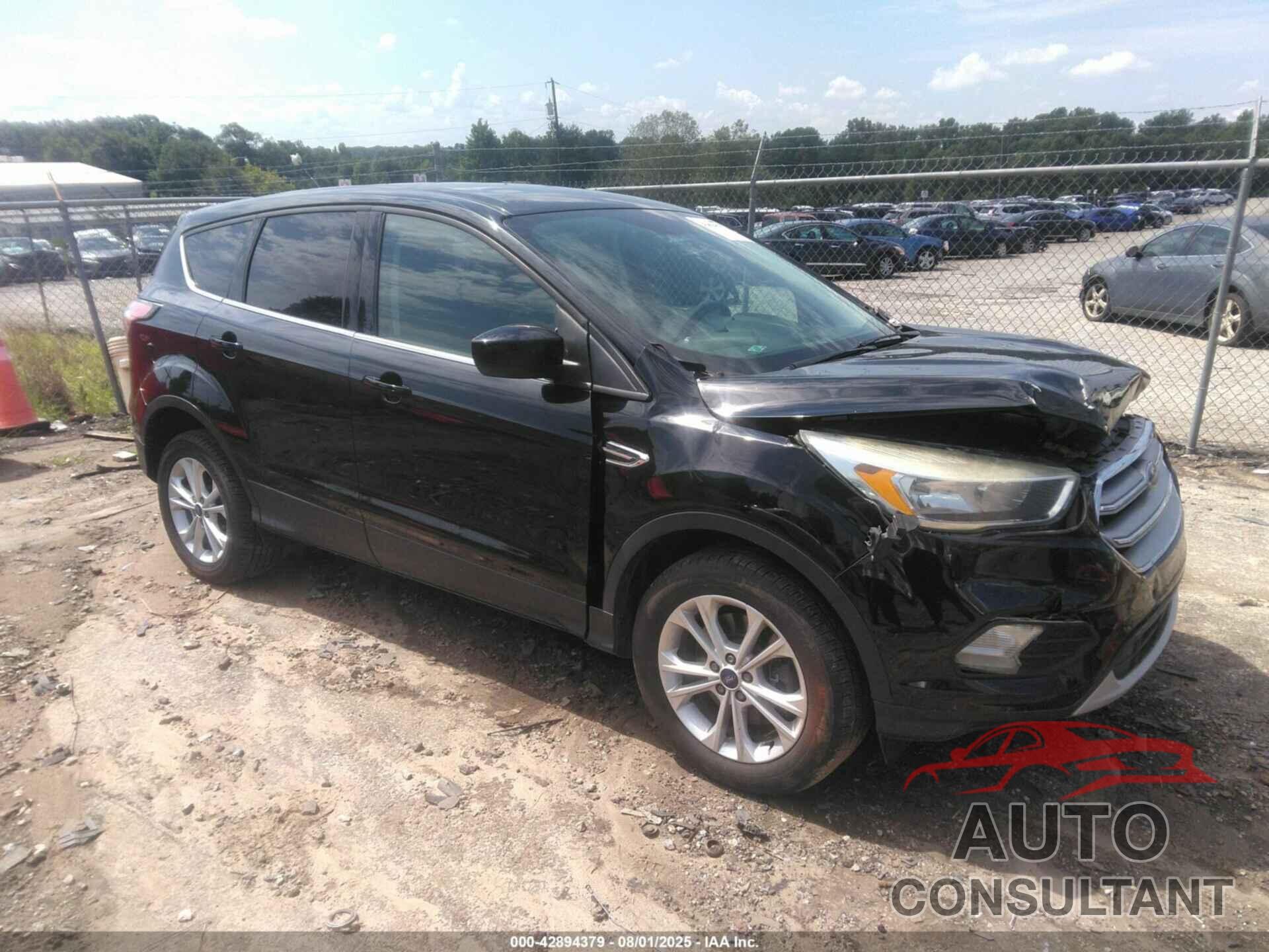 FORD ESCAPE 2017 - 1FMCU9GD5HUA12160