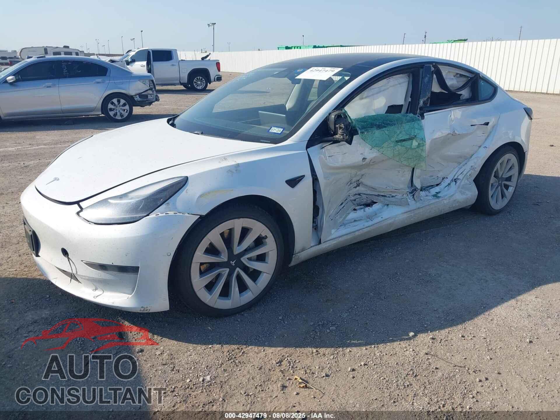 TESLA MODEL 3 2021 - 5YJ3E1EA9MF996010