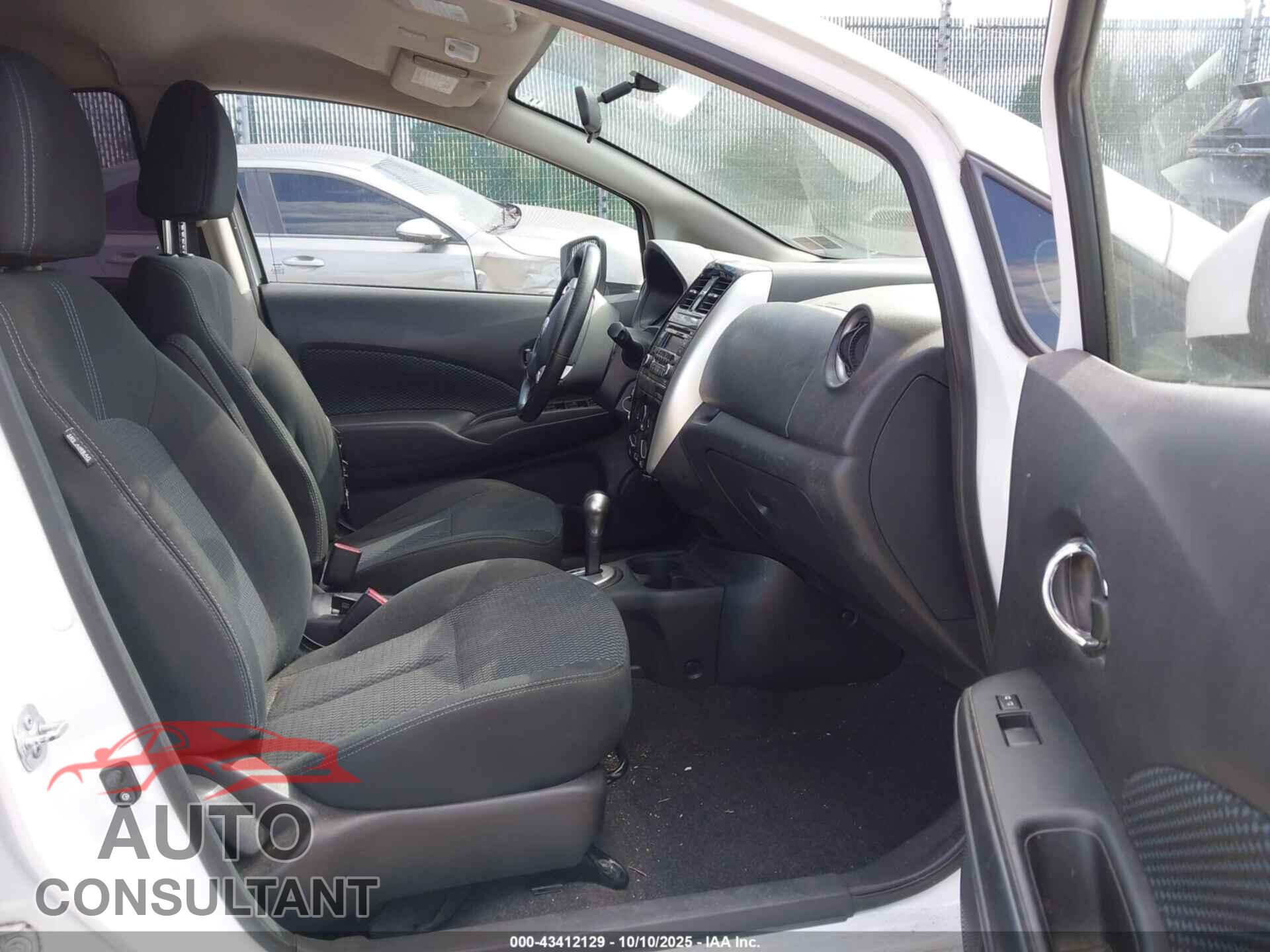 NISSAN VERSA NOTE 2015 - 3N1CE2CP0FL449941