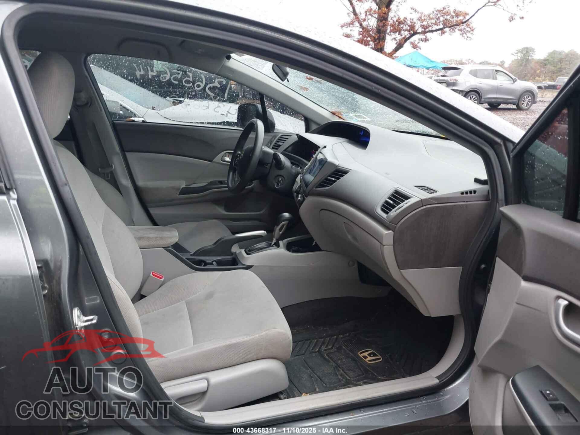 HONDA CIVIC 2012 - 2HGFB2F56CH318855