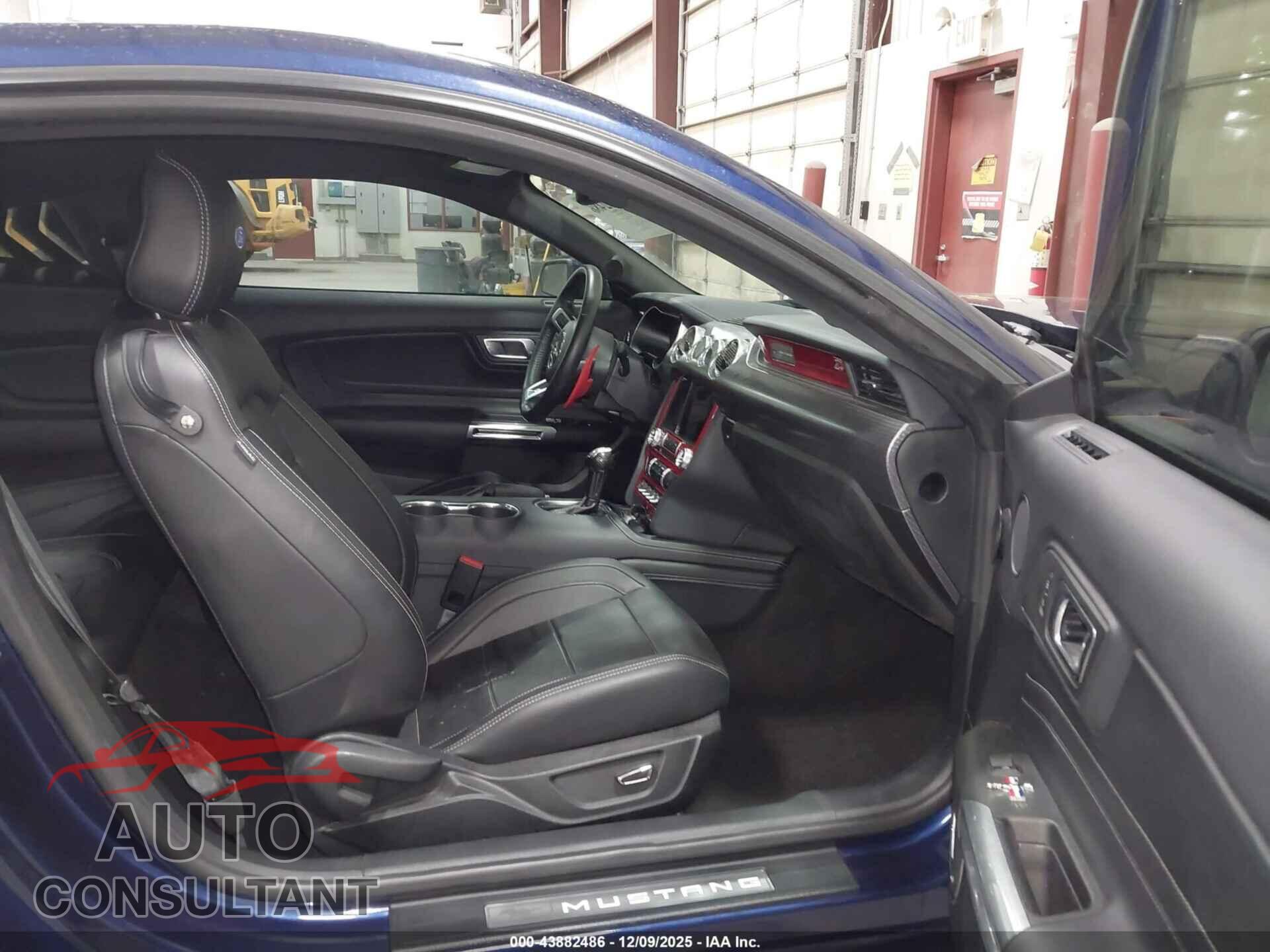 FORD MUSTANG 2018 - 1FA6P8TH3J5175620