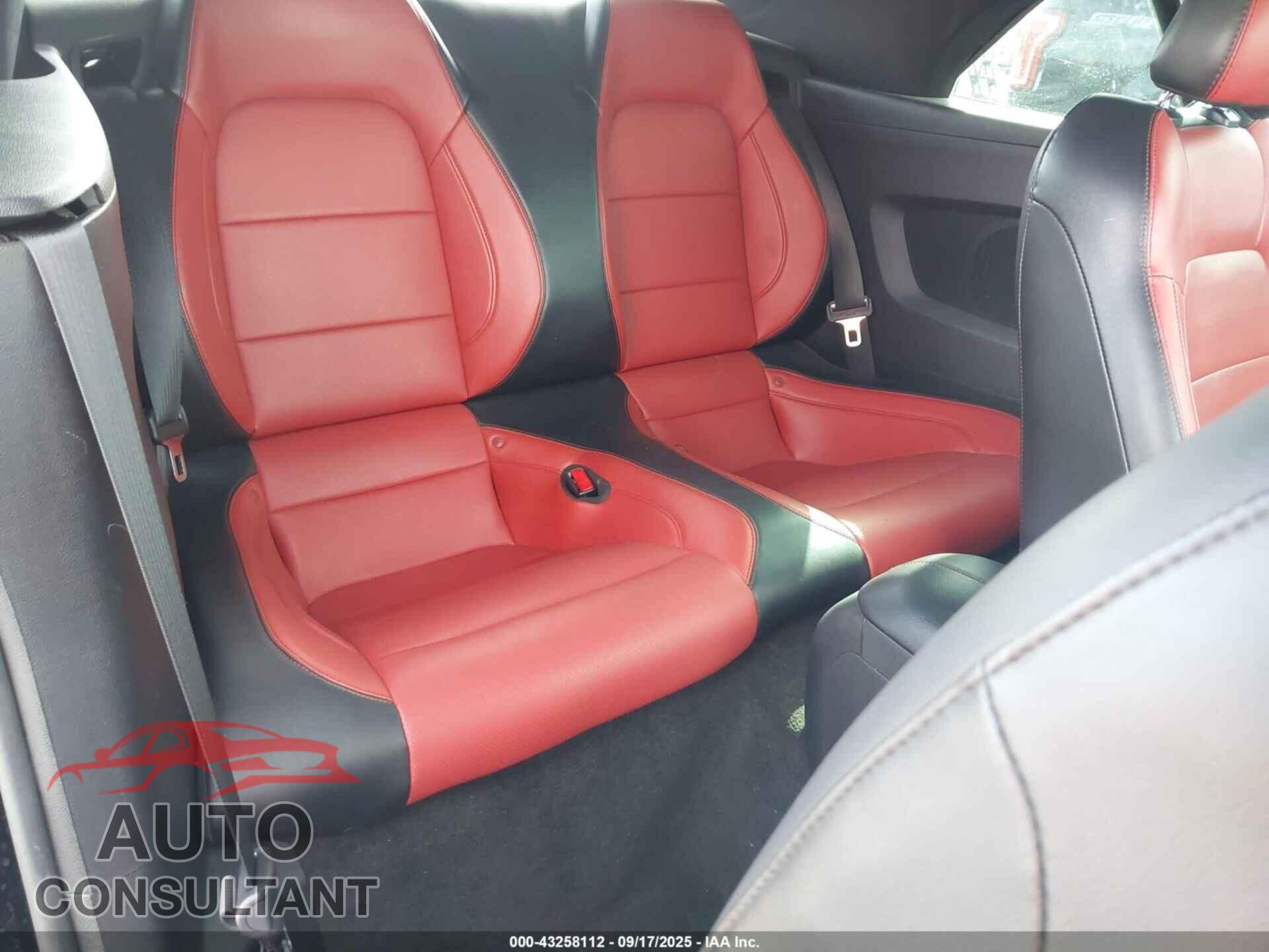 FORD MUSTANG 2017 - 1FATP8FF8H5347261