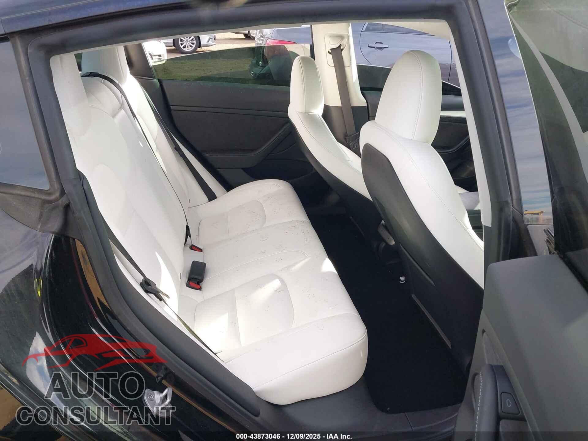 TESLA MODEL 3 2023 - 5YJ3E1EA0PF552020