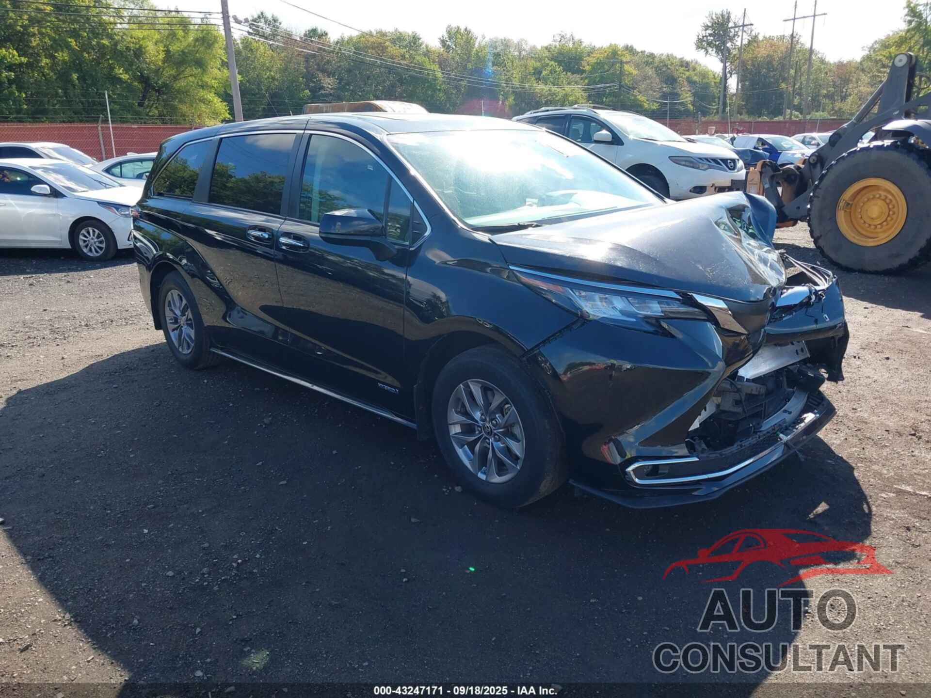 TOYOTA SIENNA 2021 - 5TDYSKFC5MS015686
