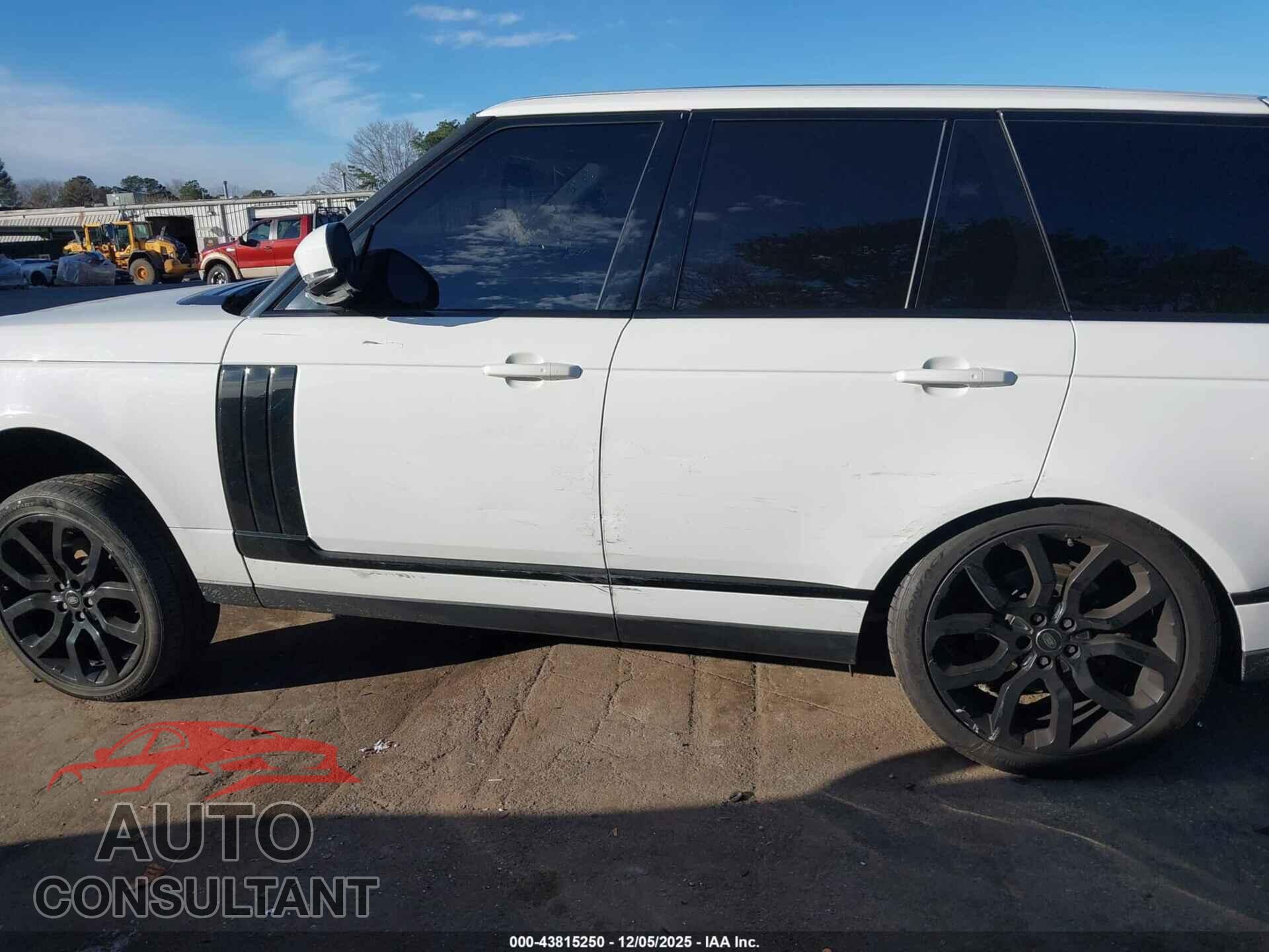 LAND ROVER RANGE ROVER 2015 - SALGS2VF6FA206422