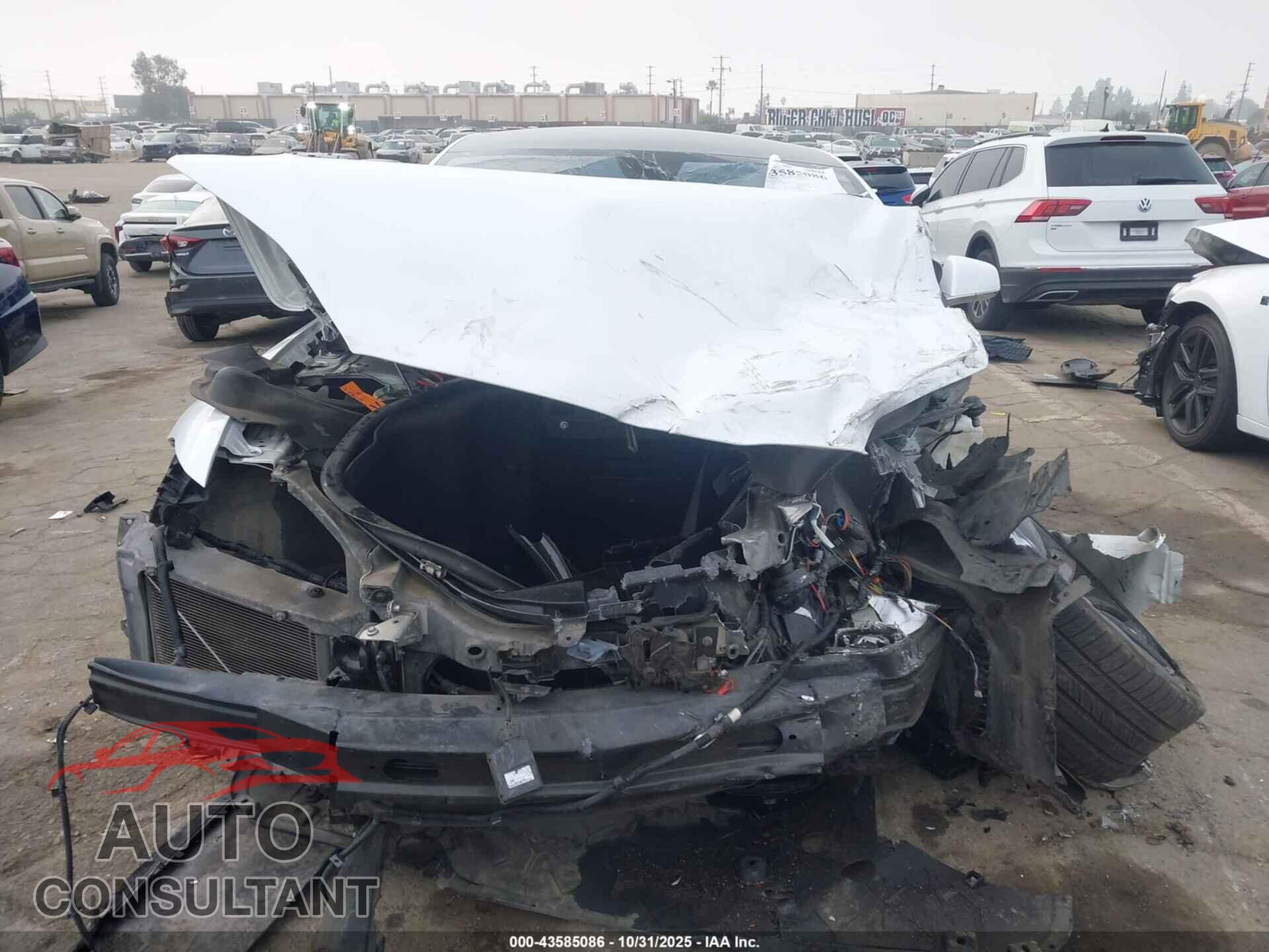 TESLA MODEL S 2013 - 5YJSA1CN8DFP06272
